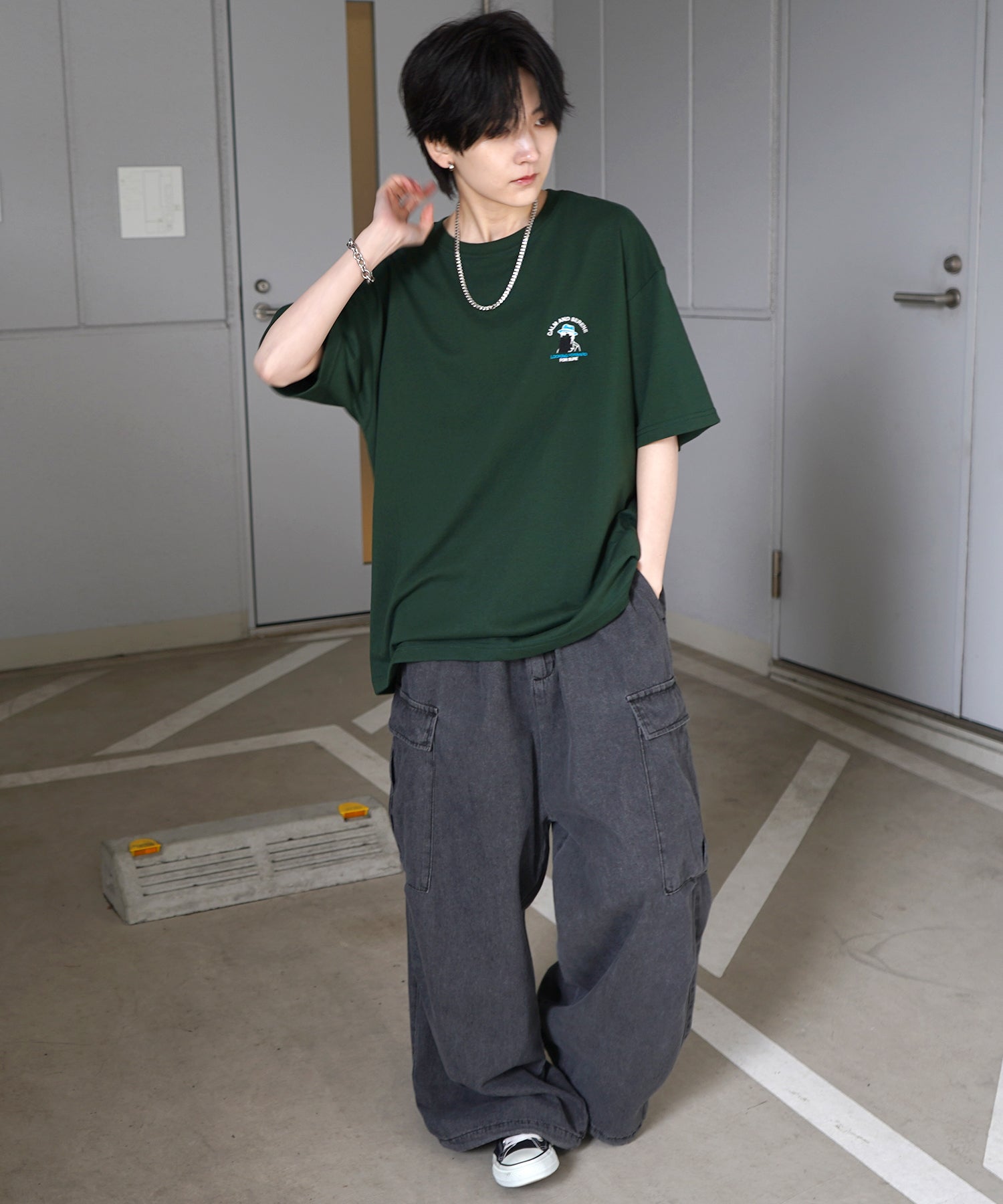 ヒゲオジサンA ワンポイント刺繍ロゴ ビッグシルエット半袖Tシャツ