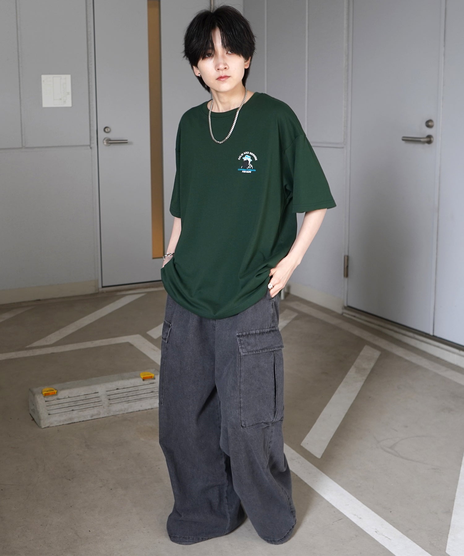 ヒゲオジサンA ワンポイント刺繍ロゴ ビッグシルエット半袖Tシャツ