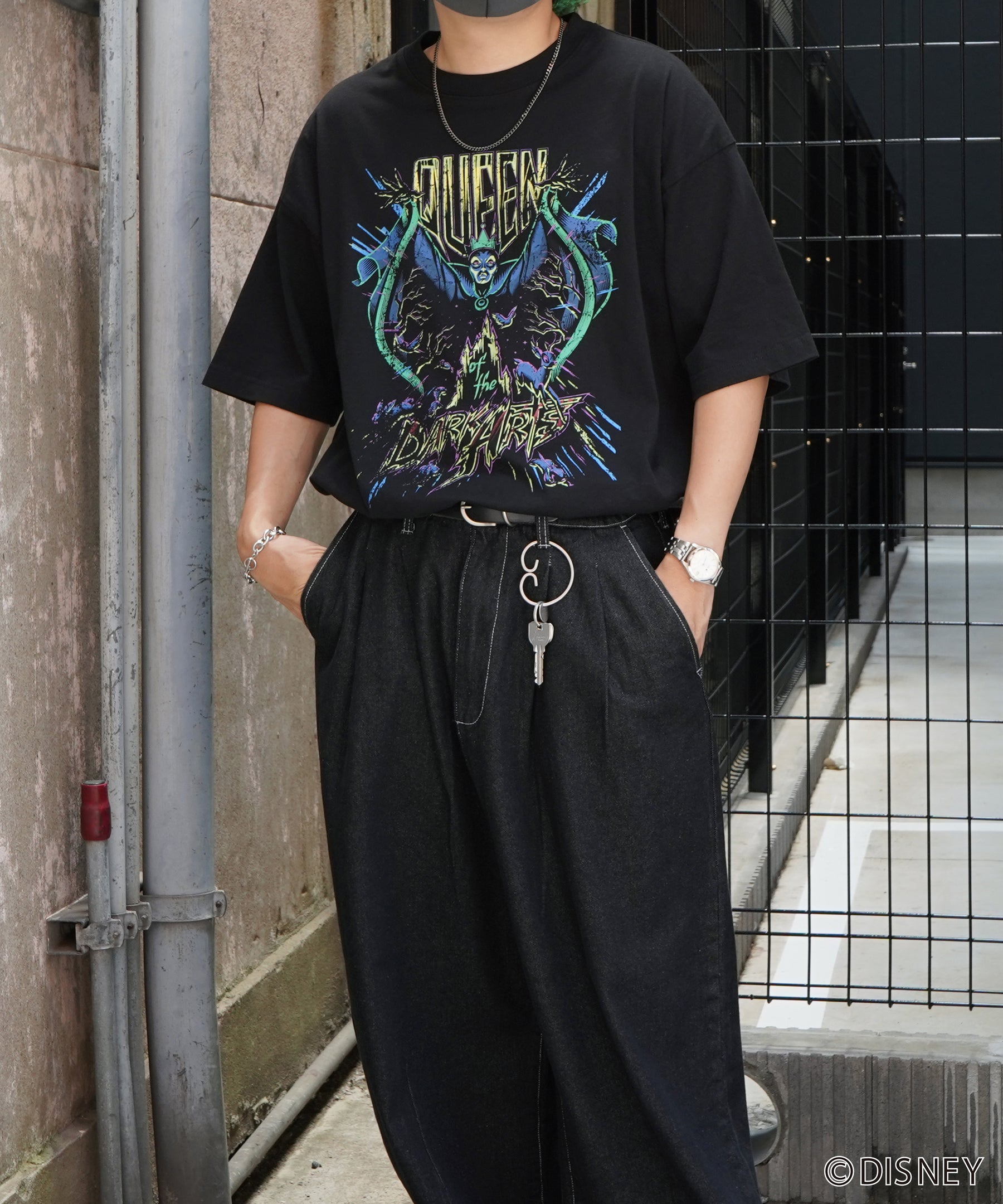 【Disney Villains / ディズニーヴィランズ】EVIL QUEEN / 女王 ヴィンテージライク ピグメント加工 ビッグシルエット 半袖プリントTシャツ