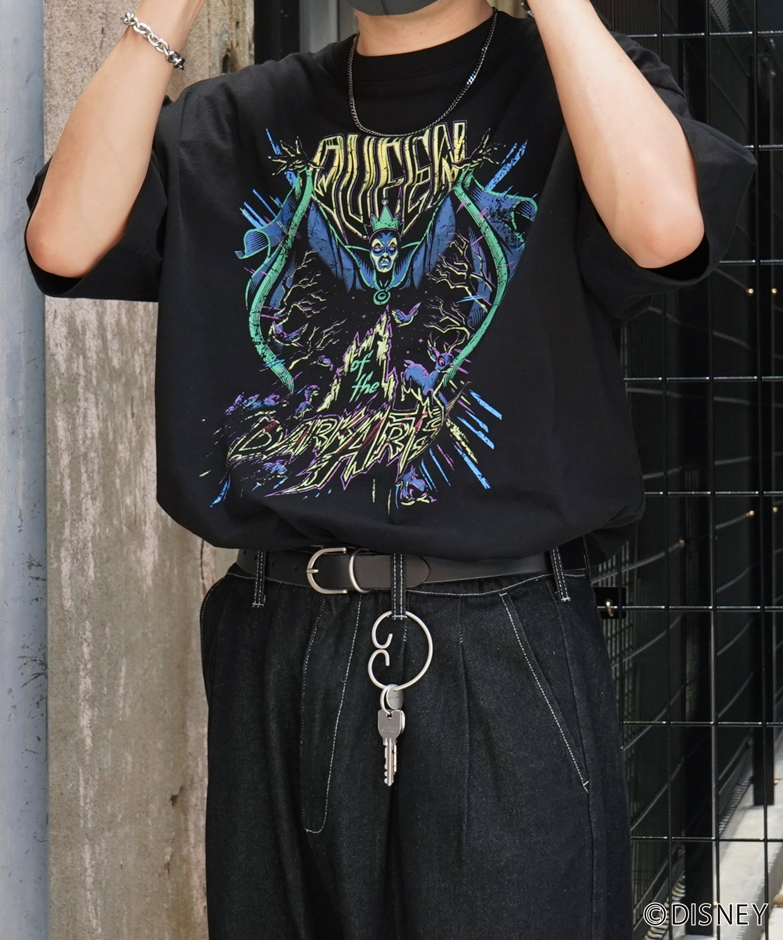 【Disney Villains / ディズニーヴィランズ】EVIL QUEEN / 女王 ヴィンテージライク ピグメント加工 ビッグシルエット 半袖プリントTシャツ