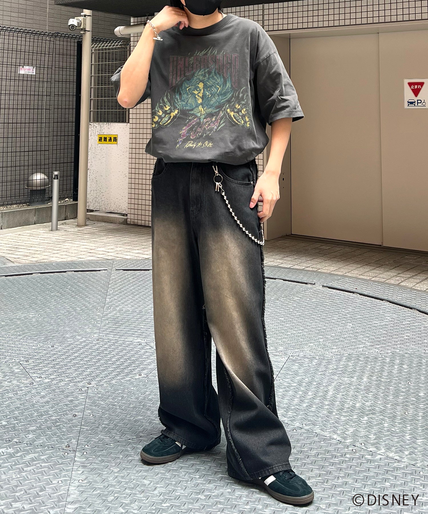 【Disney Villains / ディズニーヴィランズ】SCAR / スカ― ヴィンテージライク ピグメント加工 ビッグシルエット 半袖プリントTシャツ