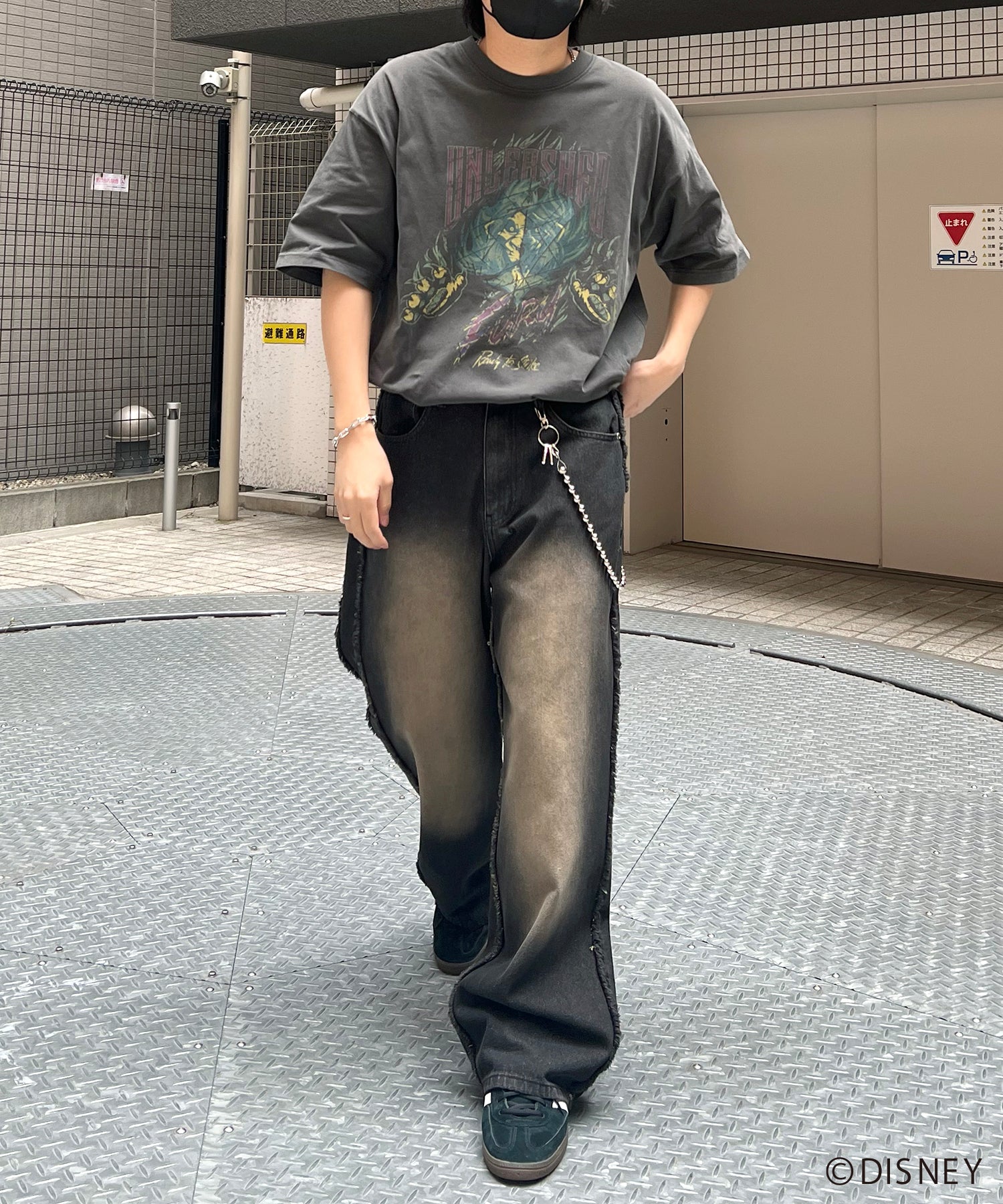 【Disney Villains / ディズニーヴィランズ】SCAR / スカ― ヴィンテージライク ピグメント加工 ビッグシルエット 半袖プリントTシャツ