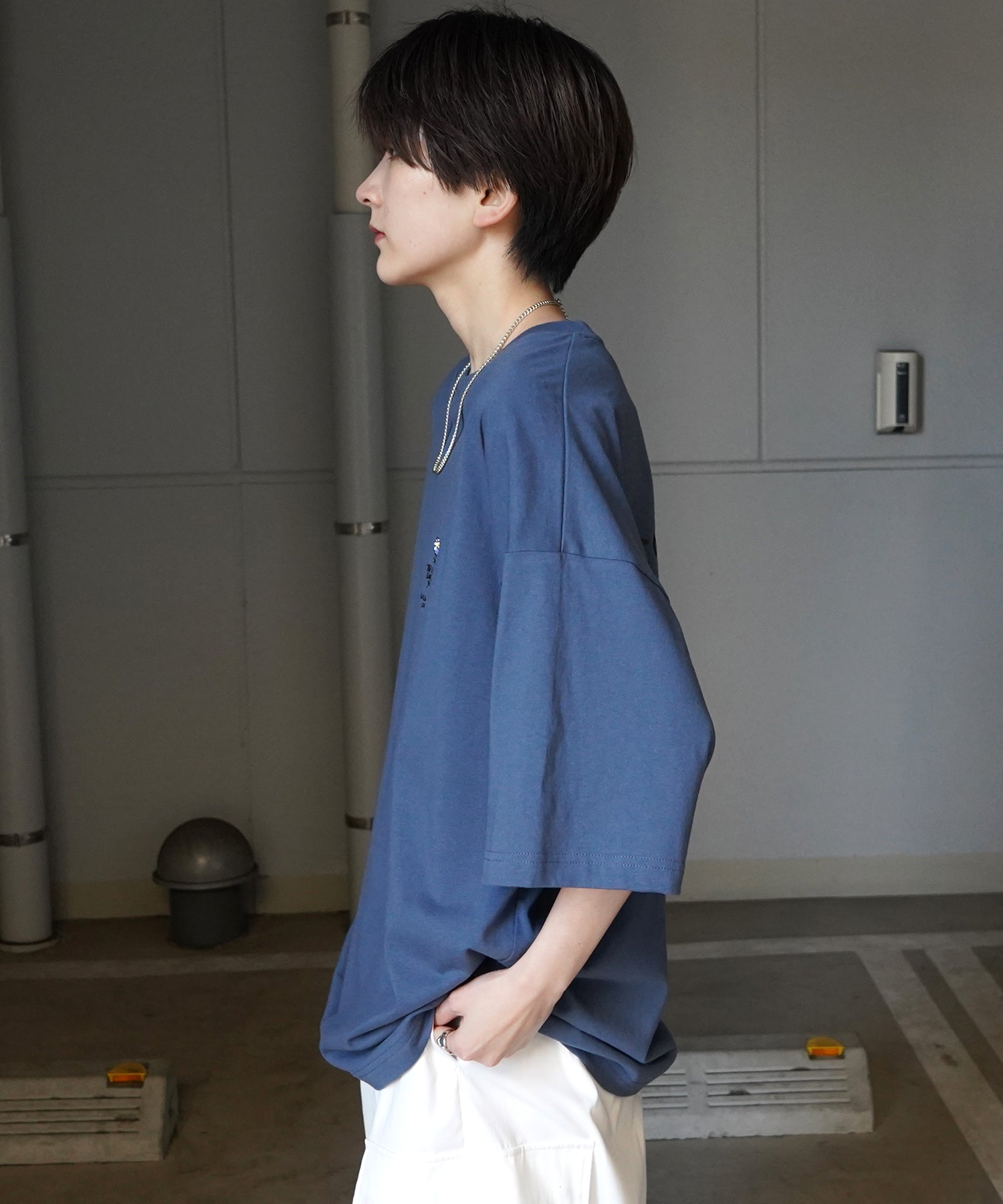 【MARK GONZALES ARTWORK COLLECTION / マーク ゴンザレス】フロント / バックプリント ワンポイント刺繍 モチーフ ビッグシルエットTシャツ