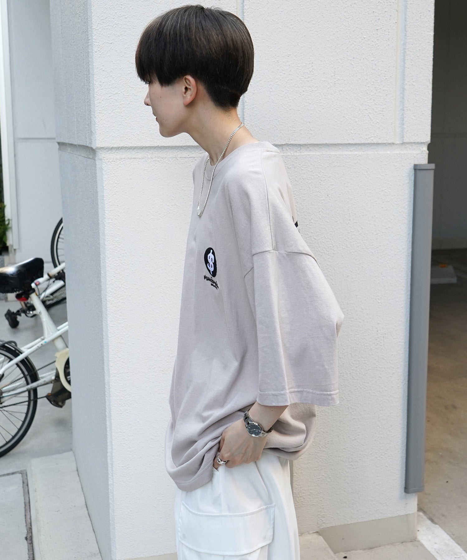 【MARK GONZALES ARTWORK COLLECTION / マーク ゴンザレス】フロント / バックプリント ワンポイント刺繍 モチーフ ビッグシルエットTシャツ