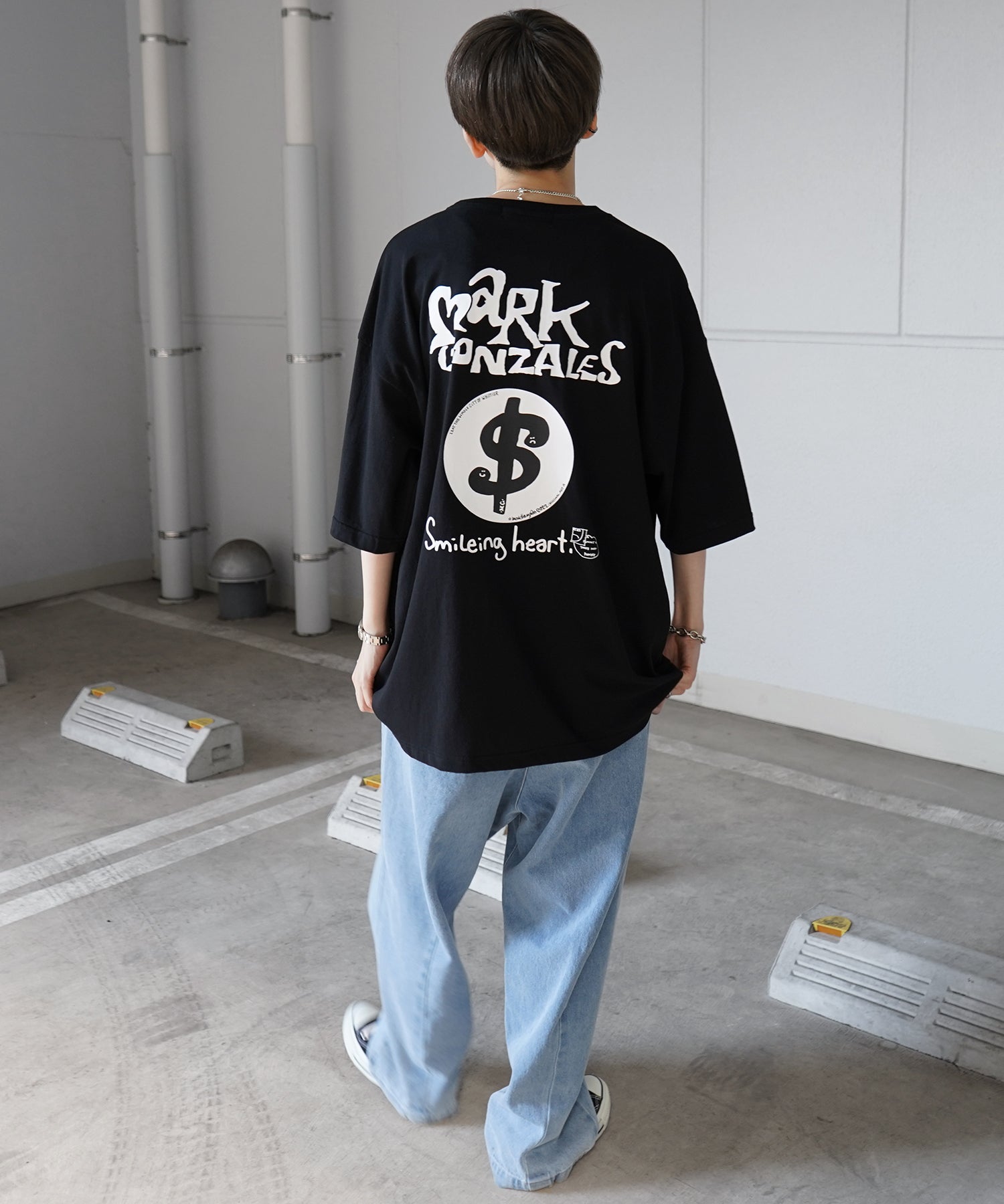 【MARK GONZALES ARTWORK COLLECTION / マーク ゴンザレス】フロント / バックプリント ワンポイント刺繍 モチーフ ビッグシルエットTシャツ