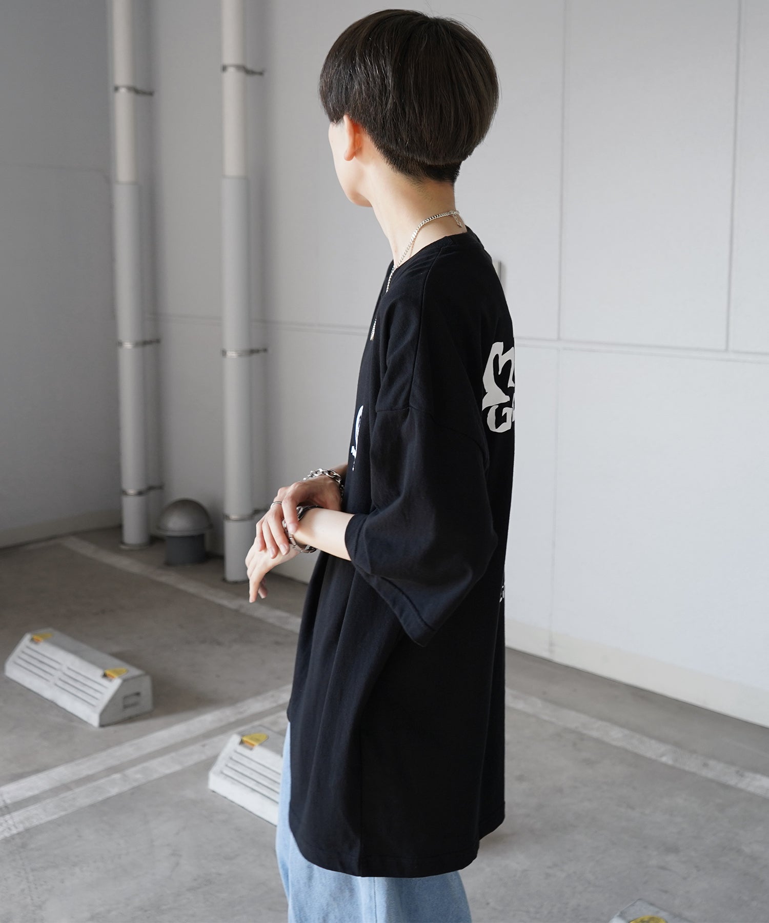 【MARK GONZALES ARTWORK COLLECTION / マーク ゴンザレス】フロント / バックプリント ワンポイント刺繍 モチーフ ビッグシルエットTシャツ