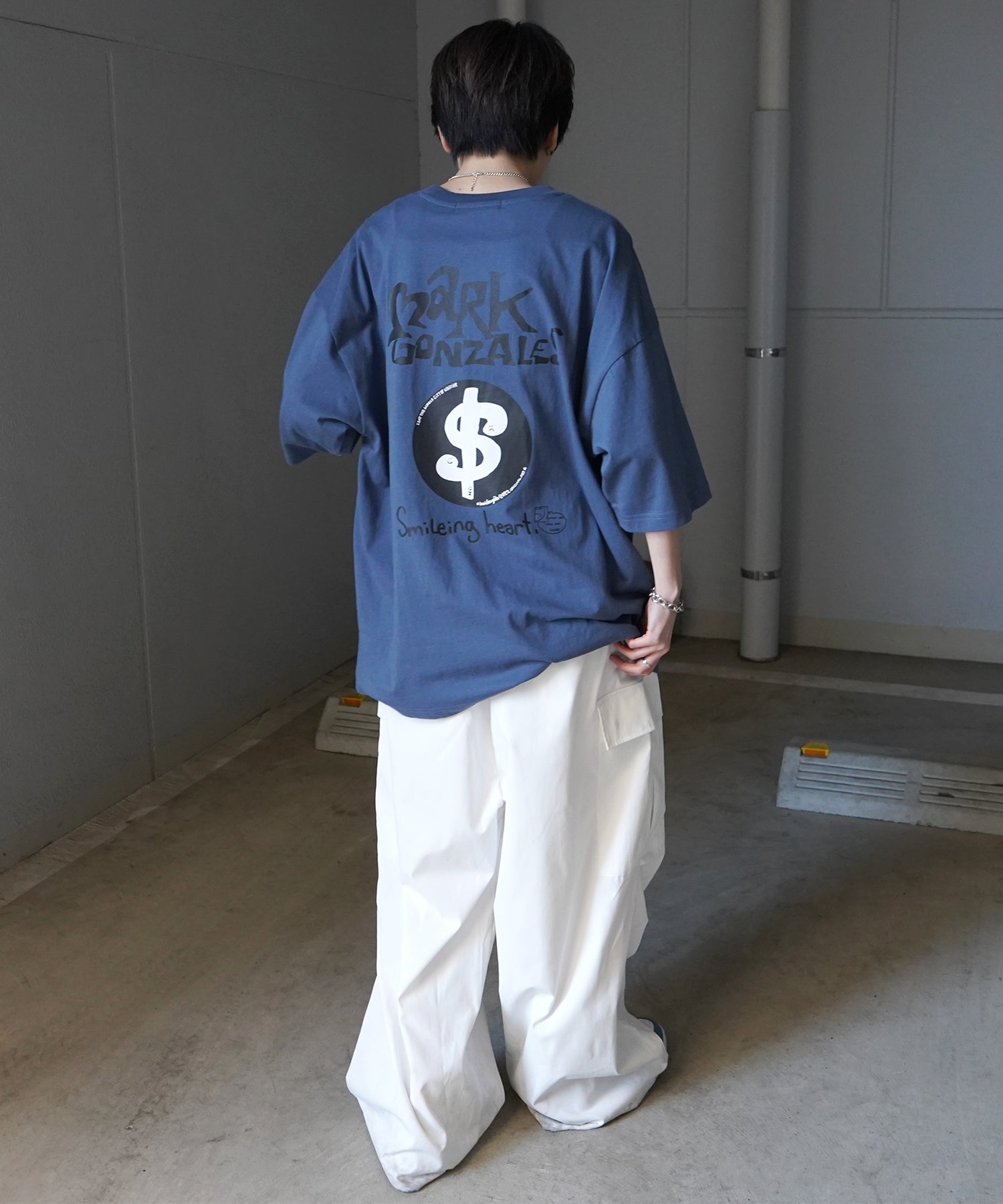 【MARK GONZALES ARTWORK COLLECTION / マーク ゴンザレス】フロント / バックプリント ワンポイント刺繍 モチーフ ビッグシルエットTシャツ
