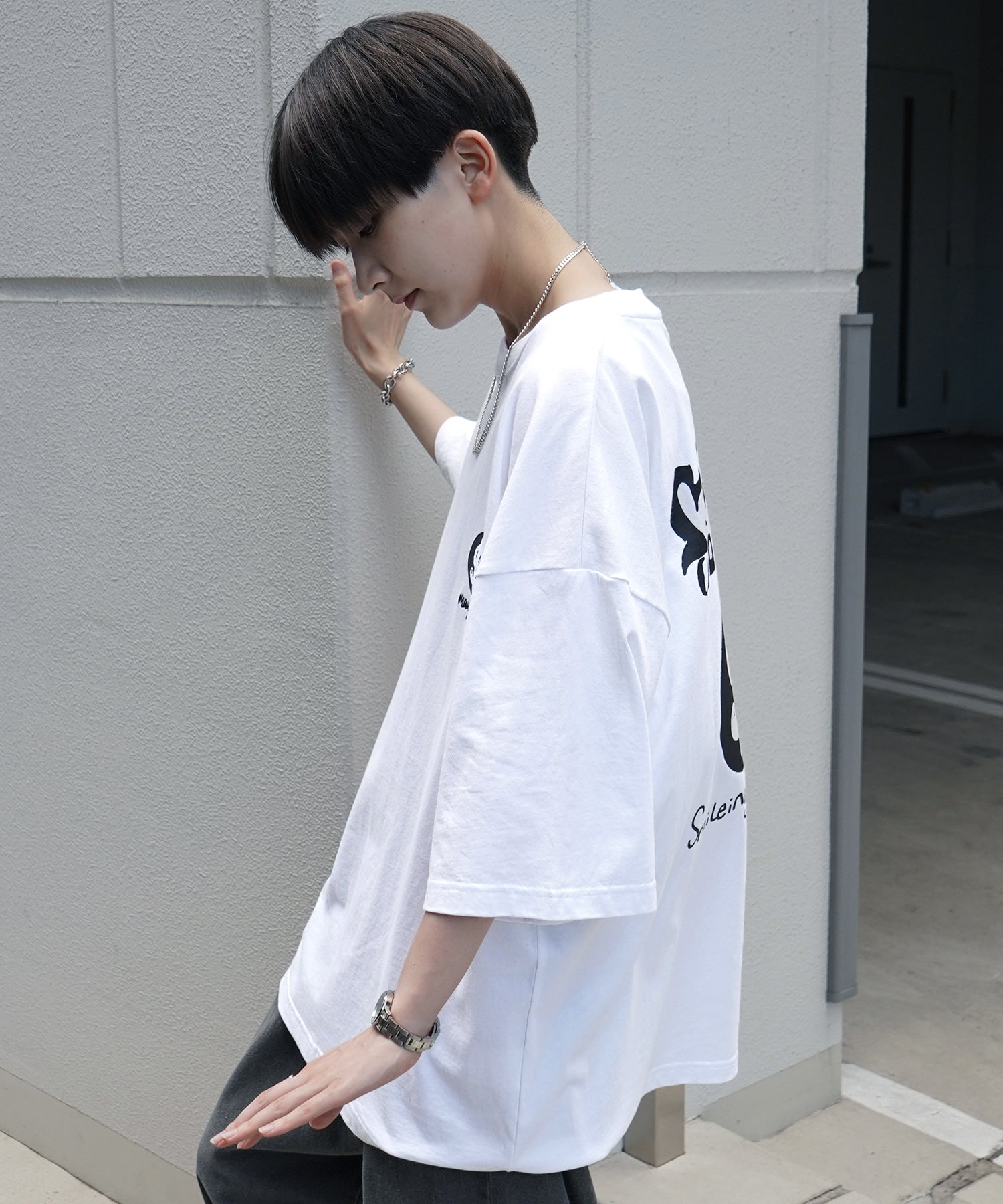 【MARK GONZALES ARTWORK COLLECTION / マーク ゴンザレス】フロント / バックプリント ワンポイント刺繍 モチーフ ビッグシルエットTシャツ