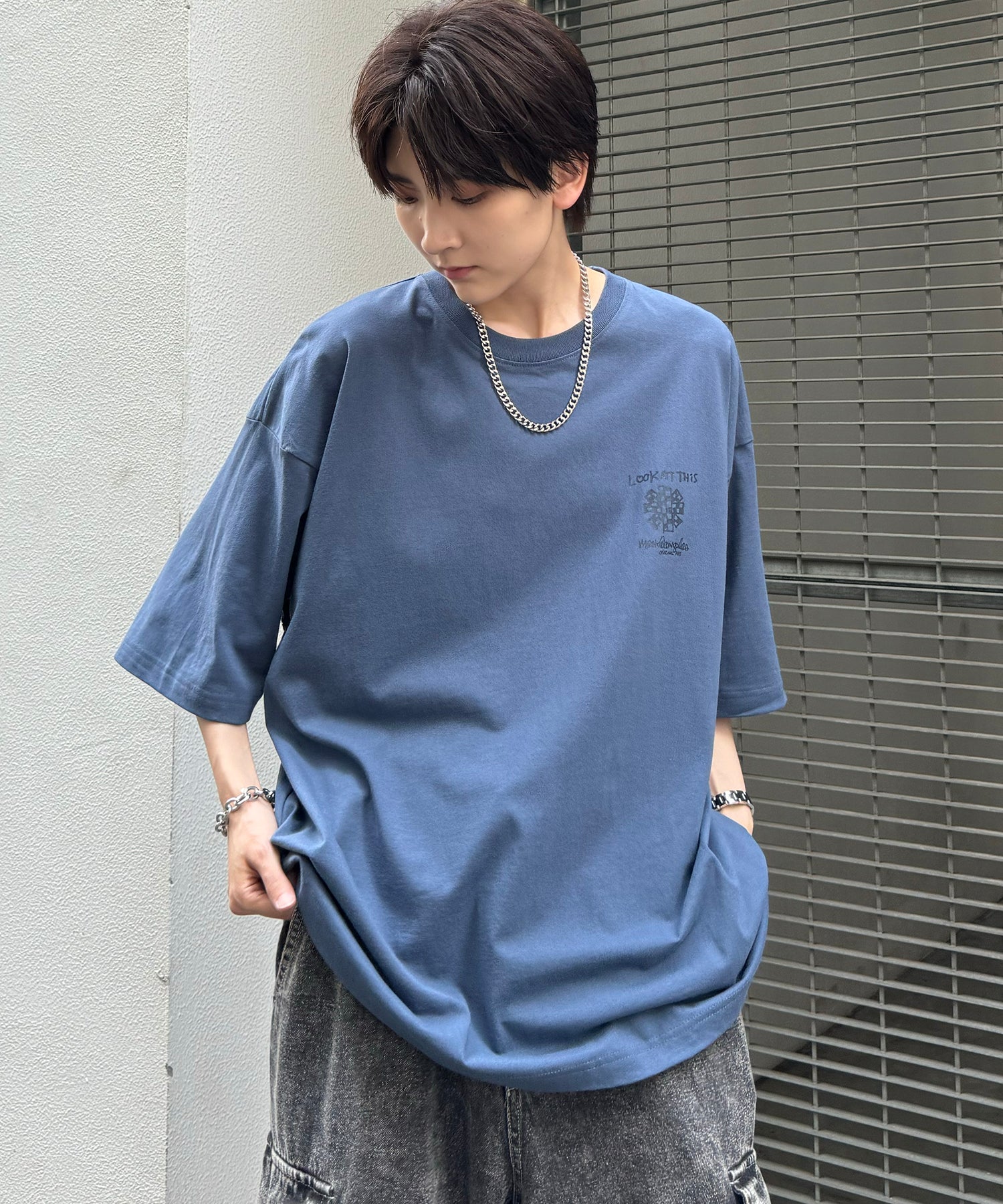 【MARK GONZALES ARTWORK COLLECTION / マーク ゴンザレス】フロント / バックプリント ワンポイント刺繍 モチーフ ビッグシルエットTシャツ