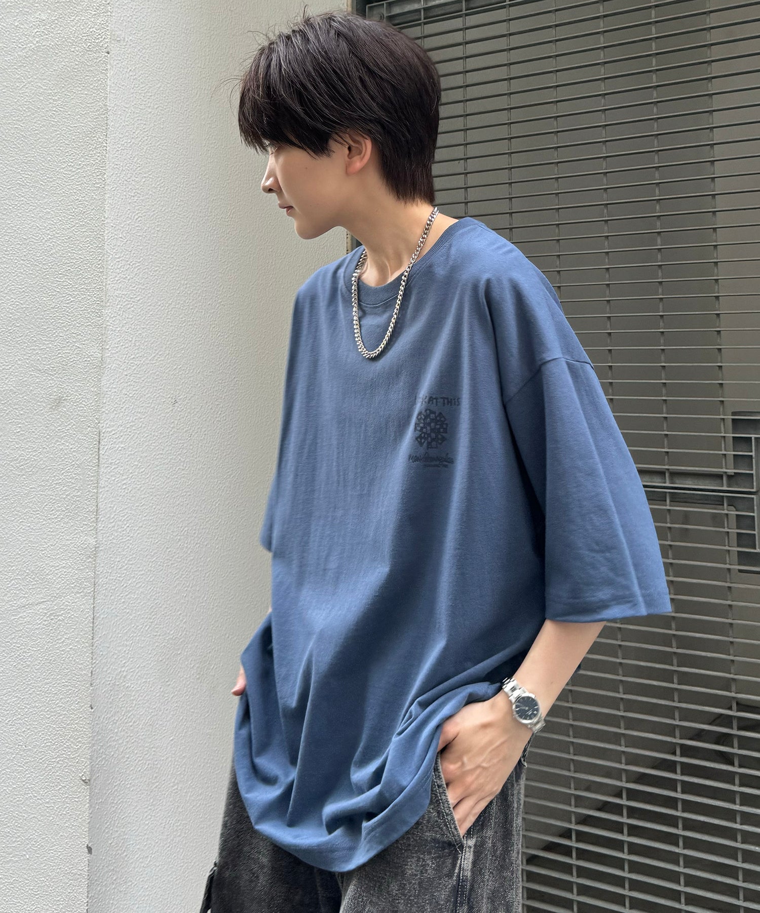 【MARK GONZALES ARTWORK COLLECTION / マーク ゴンザレス】フロント / バックプリント ワンポイント刺繍 モチーフ ビッグシルエットTシャツ