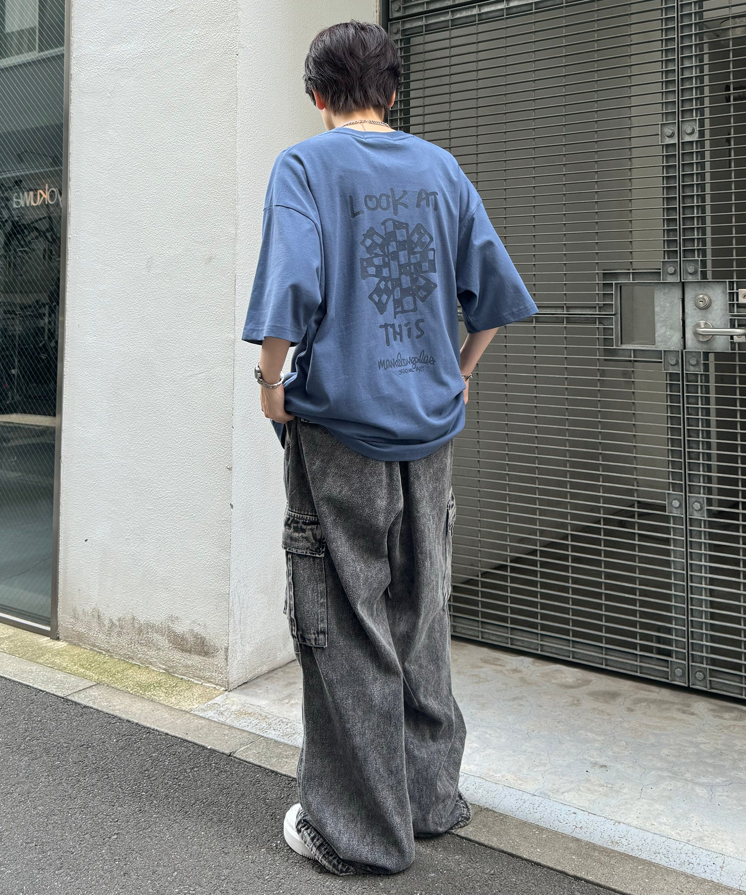 【MARK GONZALES ARTWORK COLLECTION / マーク ゴンザレス】フロント / バックプリント ワンポイント刺繍 モチーフ ビッグシルエットTシャツ