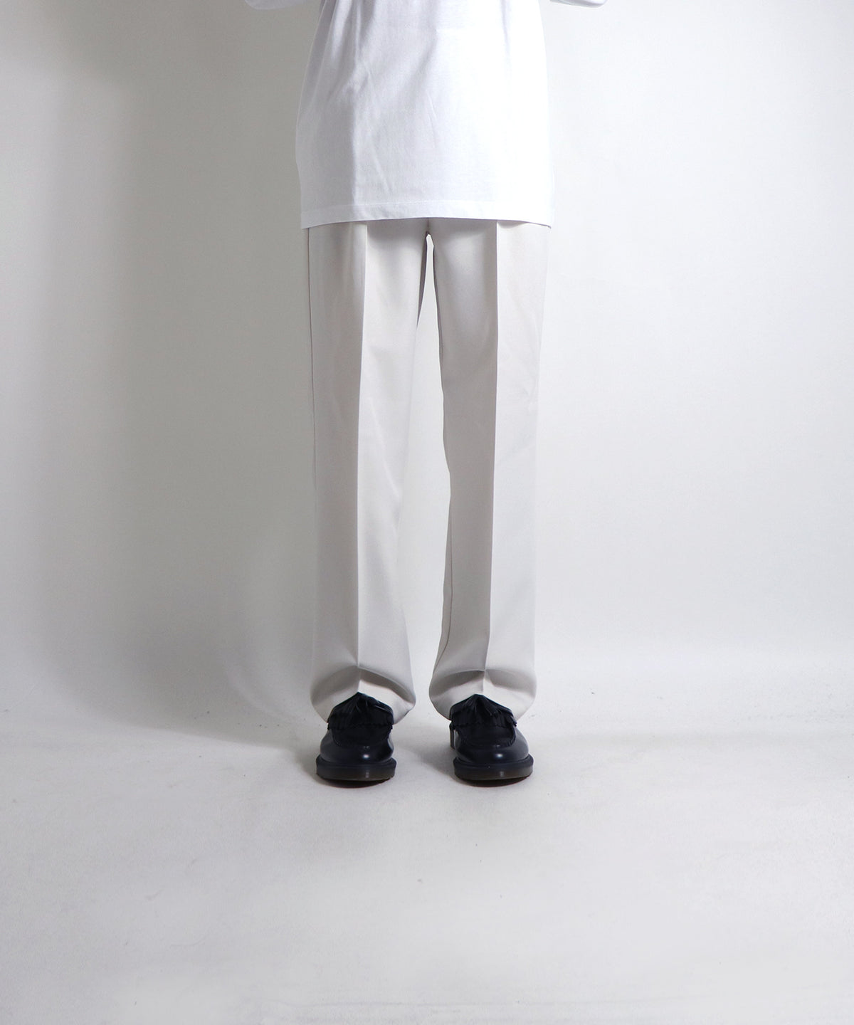 25SS 極美シルエット 脚長 タック センタープレス ストレートパンツ スラックス