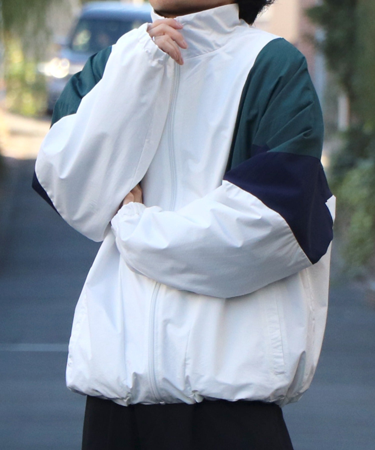 ビッグシルエット レトロライク ナイロントラックジャケット 裾ドロー