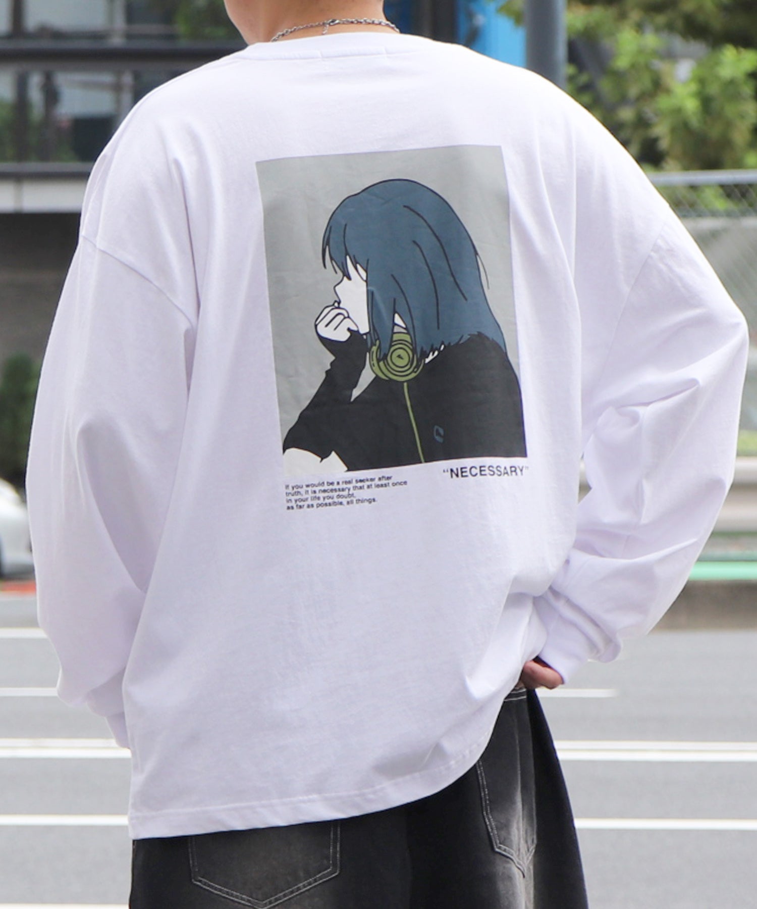 アームカバーガール イラストバックプリント / ワンポイント刺繍 ビッグシルエットロンT