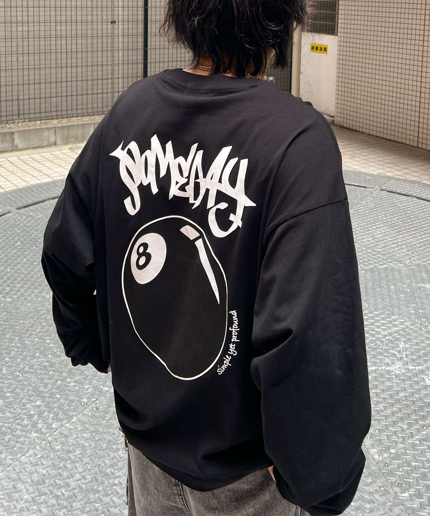 8ボール&ダイス ワンポイント刺繍 / バックプリント ビッグシルエットロンT