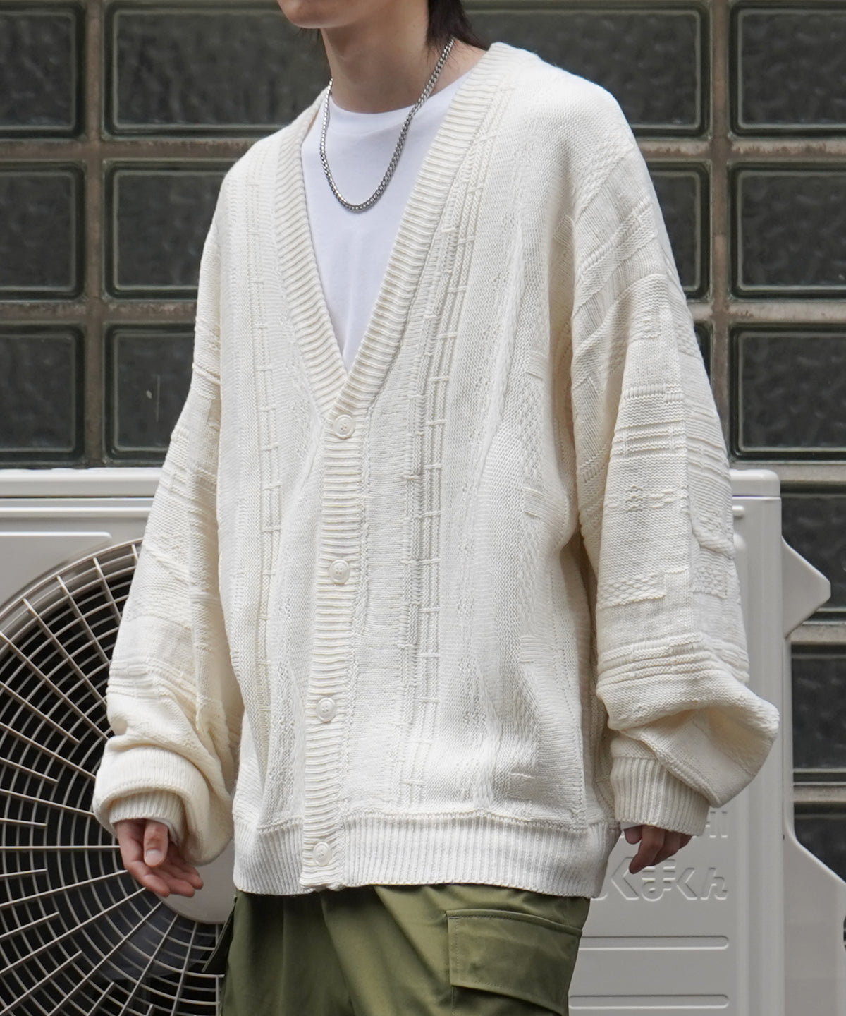 ヴィンテージライク レトロジャガードストライプ柄 ビッグシルエット 3Dニットカーディガン