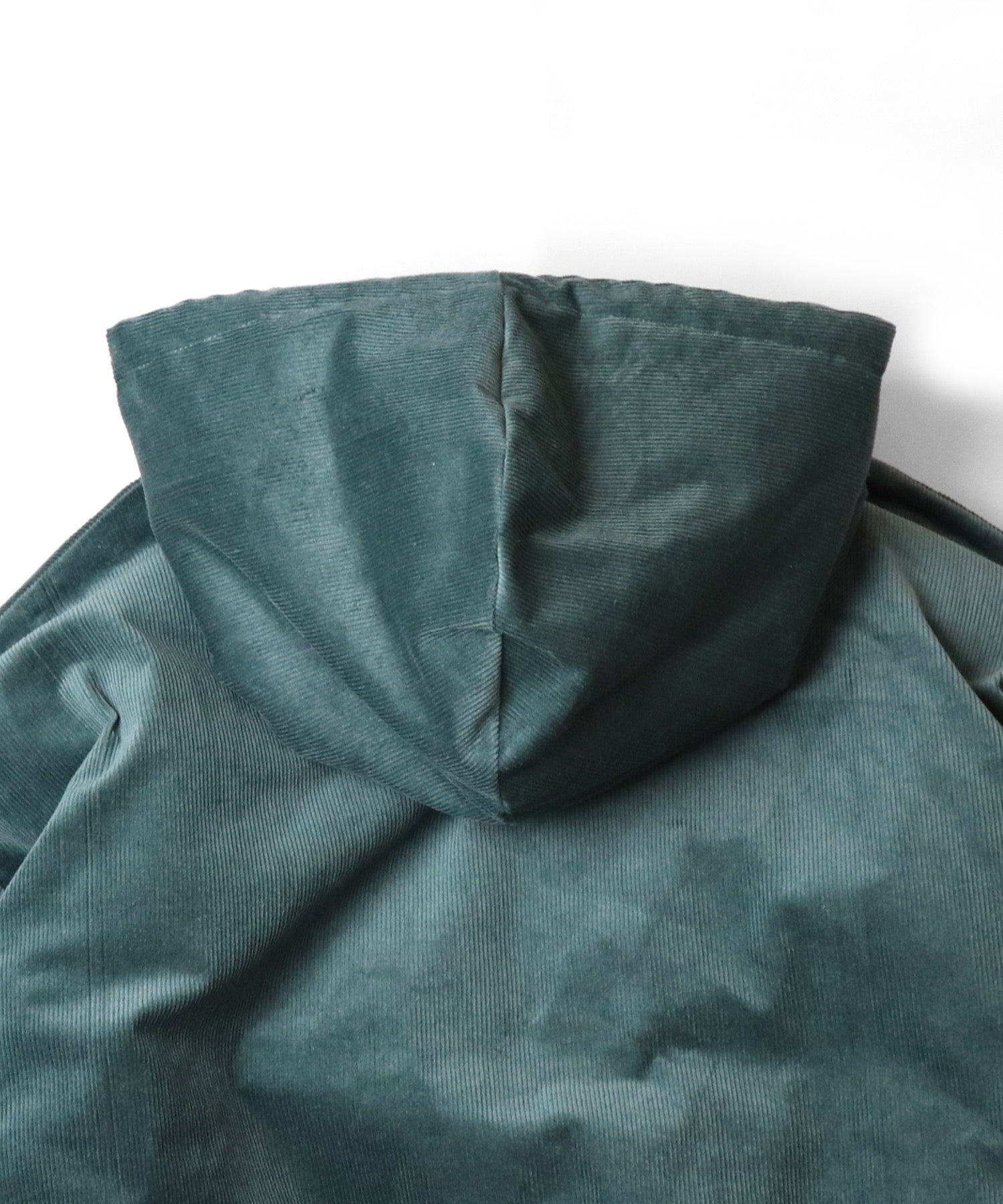 ビッグシルエット ラバーワンポイントロゴ コーデュロイ エコダウンジャケットフーディー