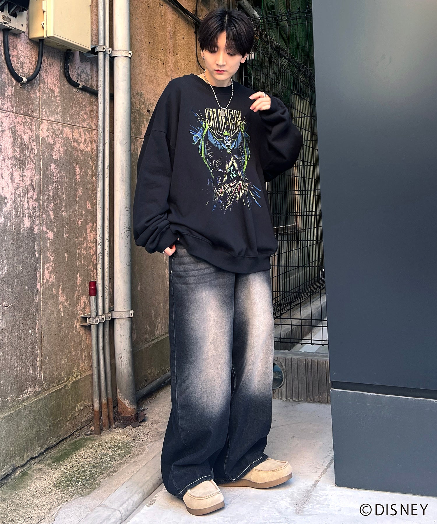24SS【Disney / ディズニー】VILLAINS / ヴィランズ EVIL QUEEN / 女王 ビッグシルエット ヴィンテージライク ピグメント加工 レトロプリントスウェットプルオーバー