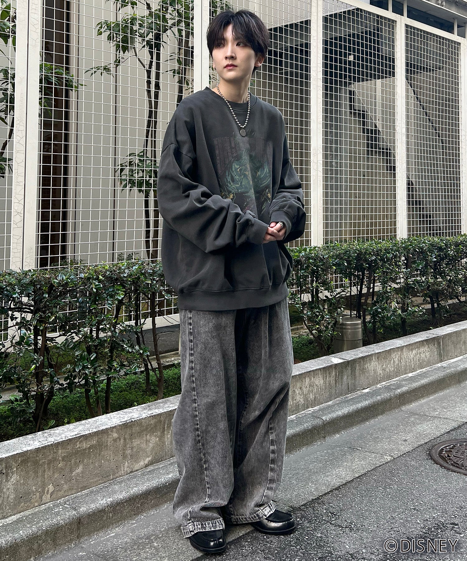 24SS【Disney / ディズニー】VILLAINS / ヴィランズ SCAR / スカ― ビッグシルエット ヴィンテージライク ピグメント加工 レトロプリントスウェットプルオーバー