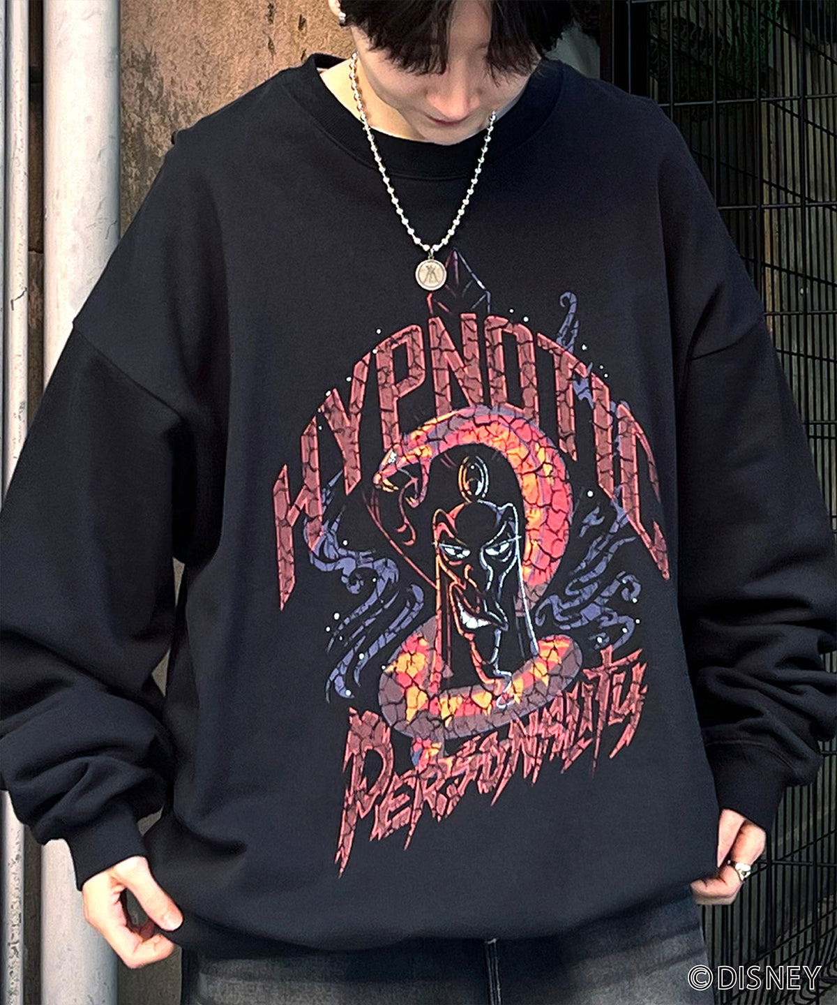 【Disney Villains / ディズニーヴィランズ】JAFER / ジャファー ビッグシルエット ヴィンテージライク ピグメント加工 レトロプリントスウェットプルオーバー