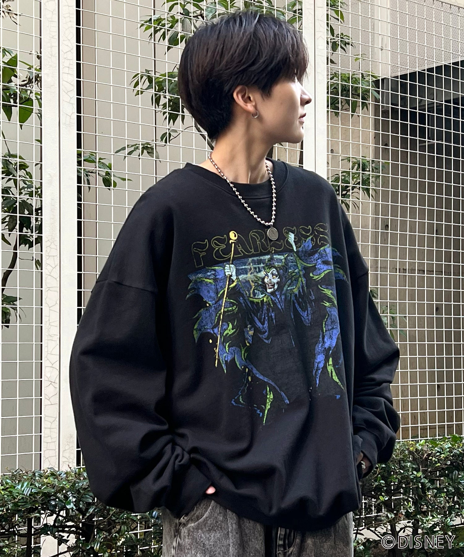 【Disney Villains / ディズニーヴィランズ】MALEFICENT / マレフィセント ビッグシルエット ヴィンテージライク ピグメント加工 レトロプリントスウェットプルオーバー