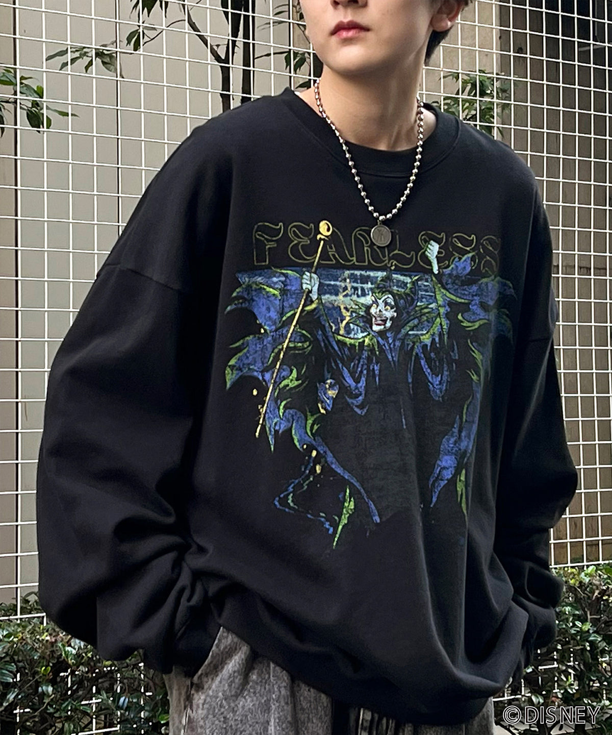 【Disney Villains / ディズニーヴィランズ】MALEFICENT / マレフィセント ビッグシルエット ヴィンテージライク ピグメント加工 レトロプリントスウェットプルオーバー