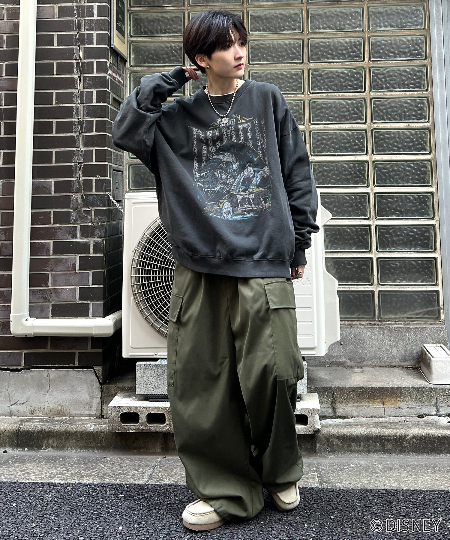 24SS【Disney / ディズニー】VILLAINS / ヴィランズ CRUELLA / クルエラ ビッグシルエット ヴィンテージライク ピグメント加工 レトロプリントスウェットプルオーバー