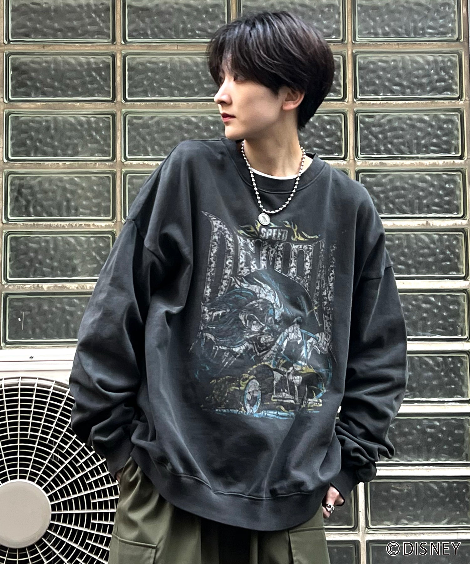 24SS【Disney / ディズニー】VILLAINS / ヴィランズ CRUELLA / クルエラ ビッグシルエット ヴィンテージライク ピグメント加工 レトロプリントスウェットプルオーバー