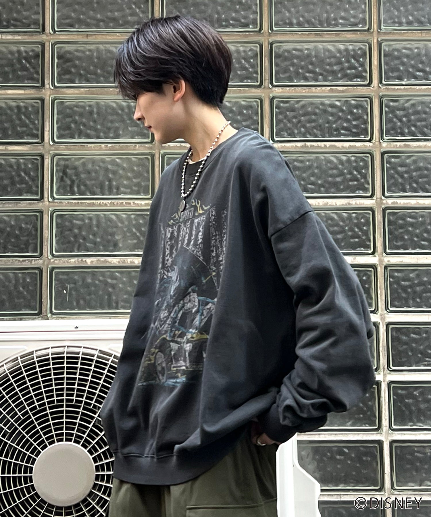 24SS【Disney / ディズニー】VILLAINS / ヴィランズ CRUELLA / クルエラ ビッグシルエット ヴィンテージライク ピグメント加工 レトロプリントスウェットプルオーバー