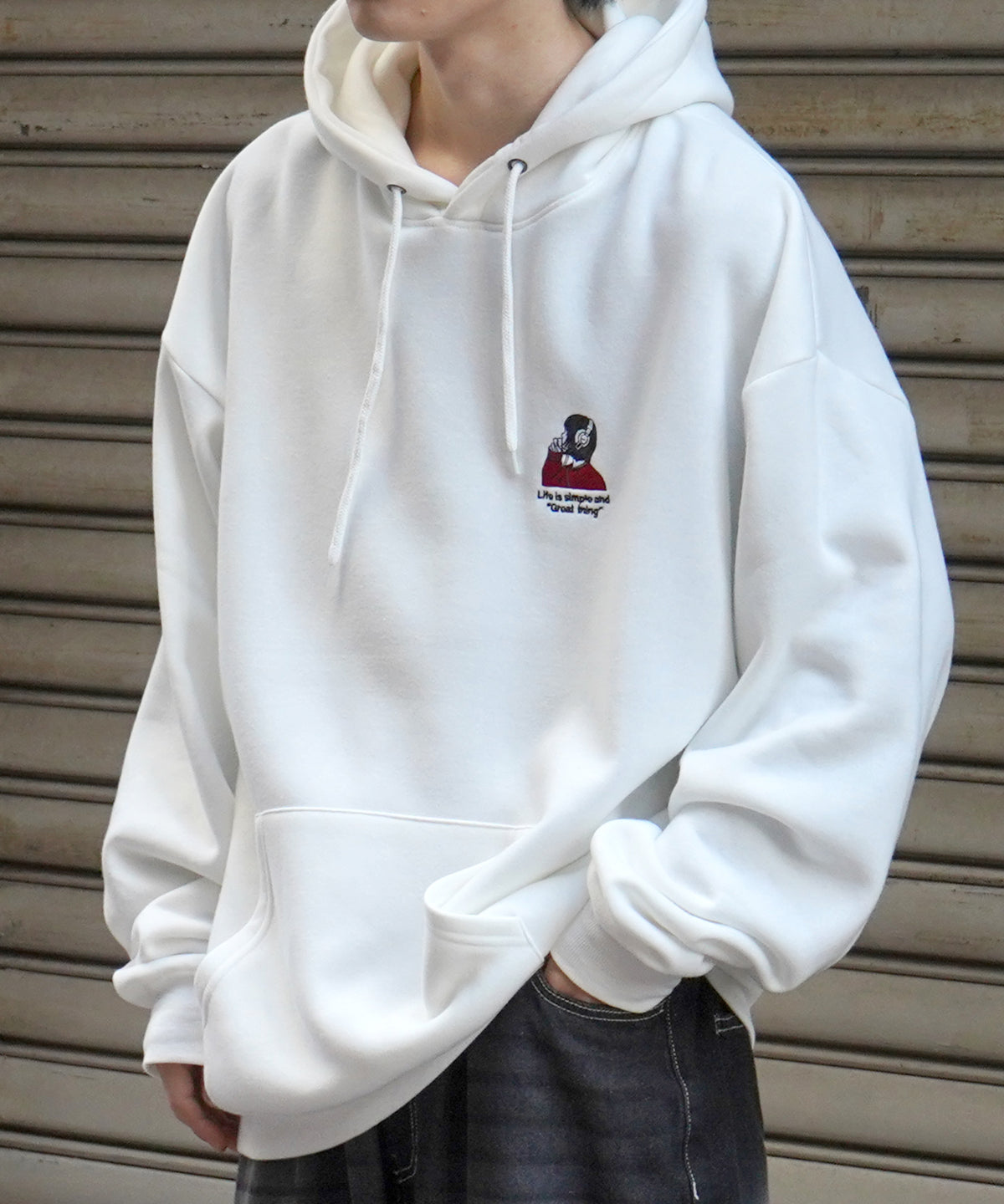 ヘッドホンガール イラストワンポイント刺繍 ビッグシルエット 裏起毛プルオーバーパーカー