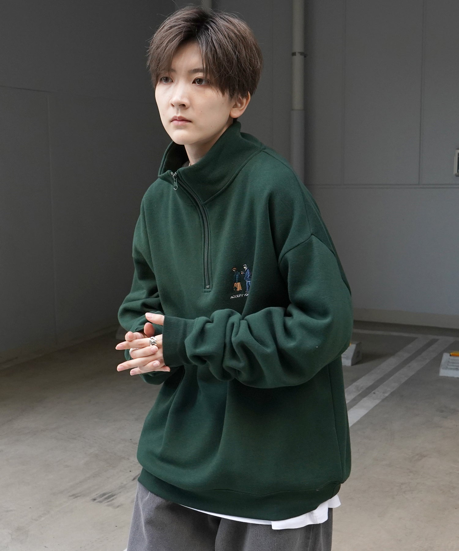 ウォーキング刺繡A ワンポイント刺繍ロゴ ビッグシルエット 裏起毛プルオーバーハーフジップスウェット