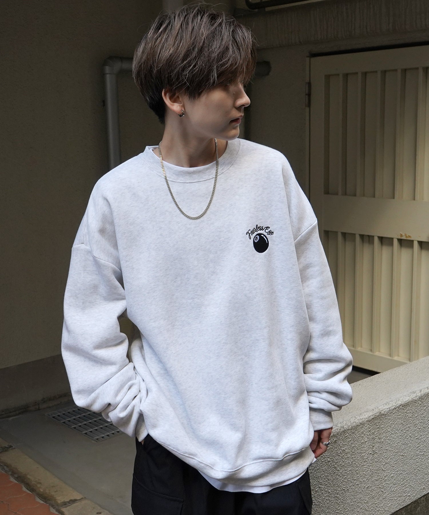 8ボール / ダイス ワンポイント刺繍ロゴ ビッグシルエット プルオーバースウェット