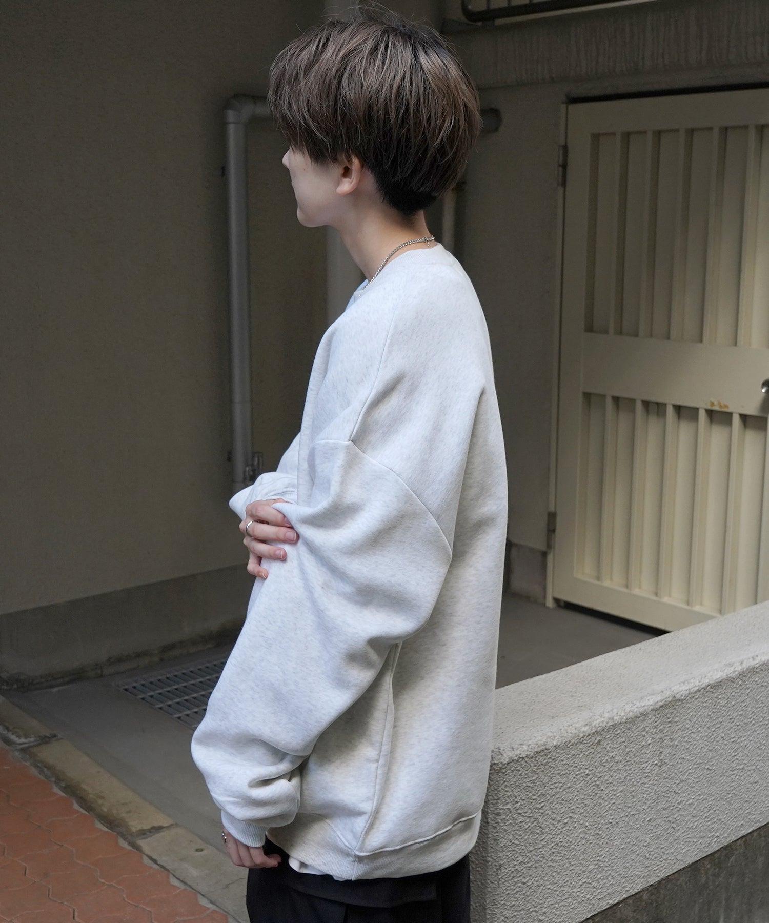 8ボール / ダイス ワンポイント刺繍ロゴ ビッグシルエット プルオーバースウェット