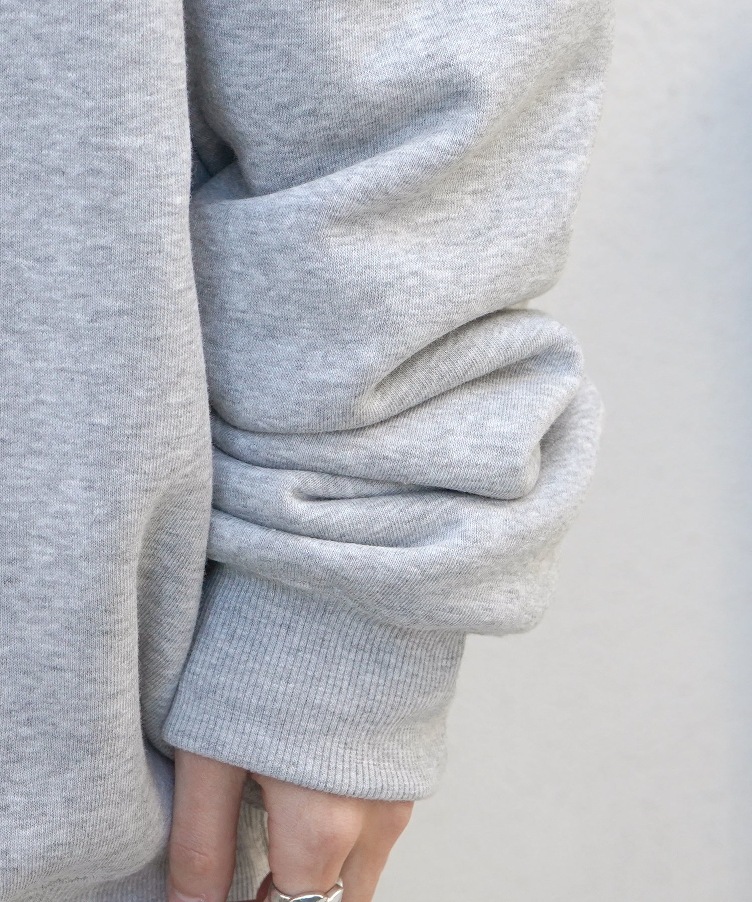 ビリヤード/ダイス ワンポイント刺繍ロゴ ビッグシルエット 裏起毛プルオーバーハーフジップスウェット