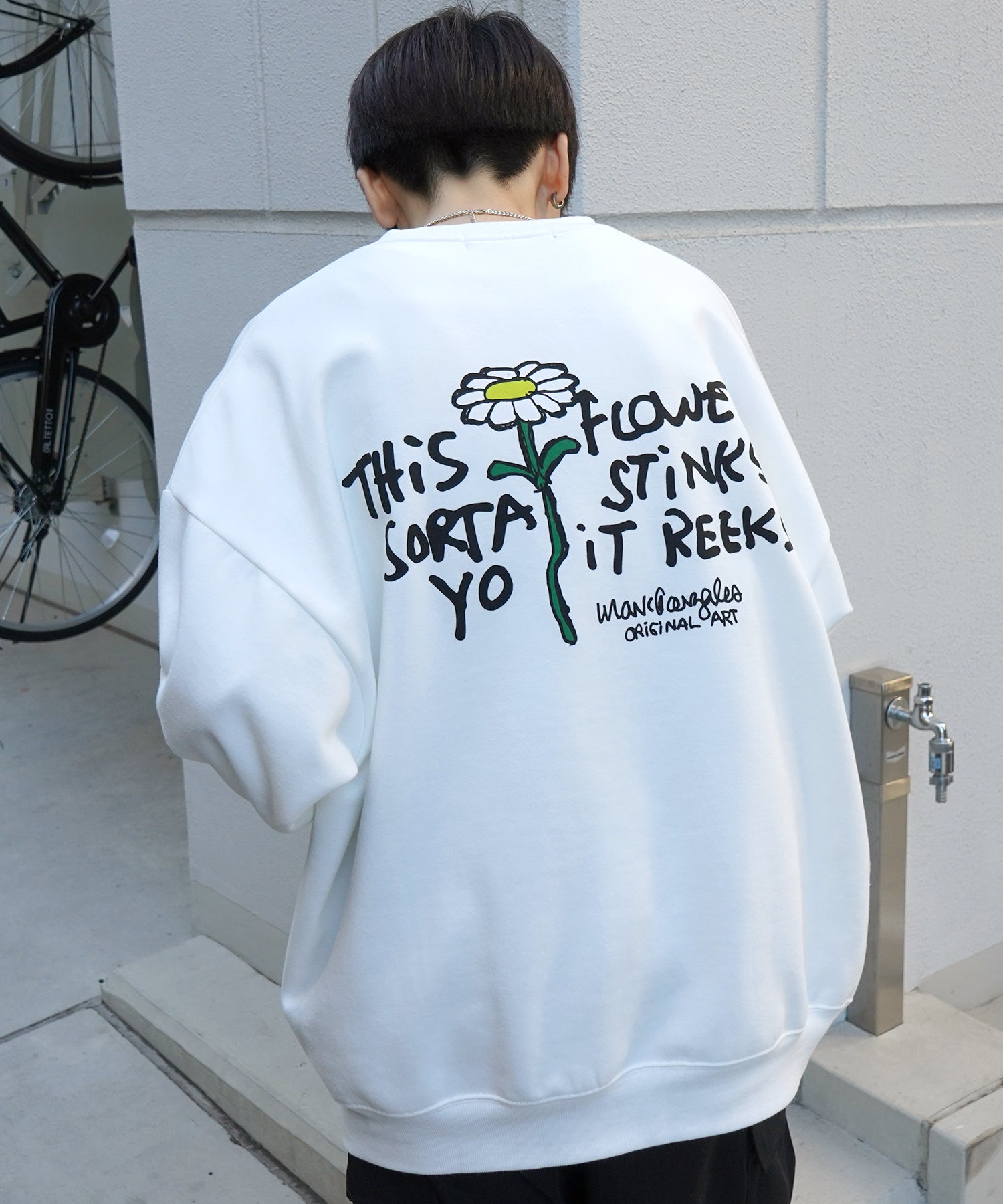 【MARK GONZALES ARTWORK COLLECTION / マーク ゴンザレス】別注 ビッグシルエット イラストバックプリント プルオーバースウェット