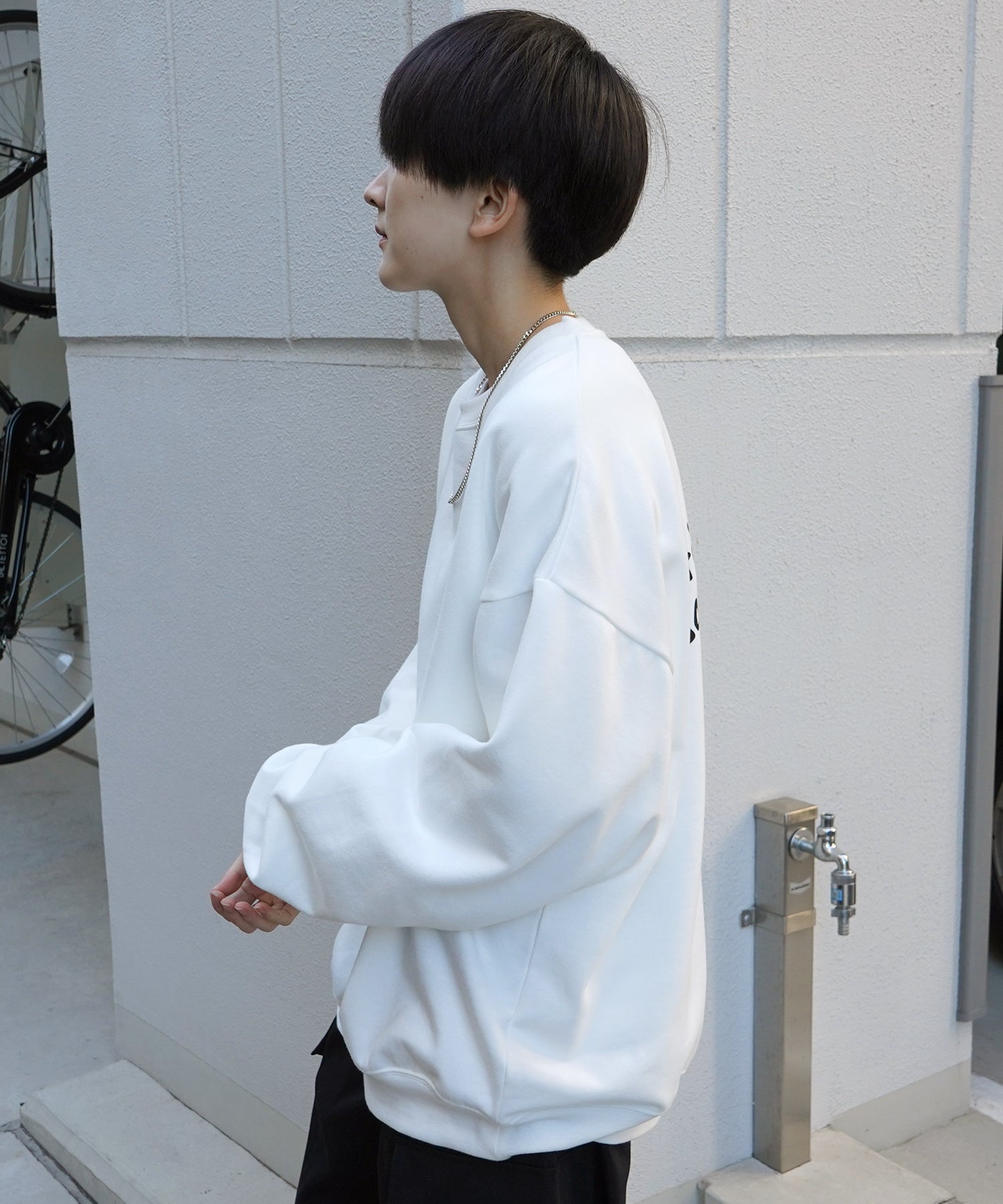 【MARK GONZALES ARTWORK COLLECTION / マーク ゴンザレス】別注 ビッグシルエット イラストバックプリント プルオーバースウェット