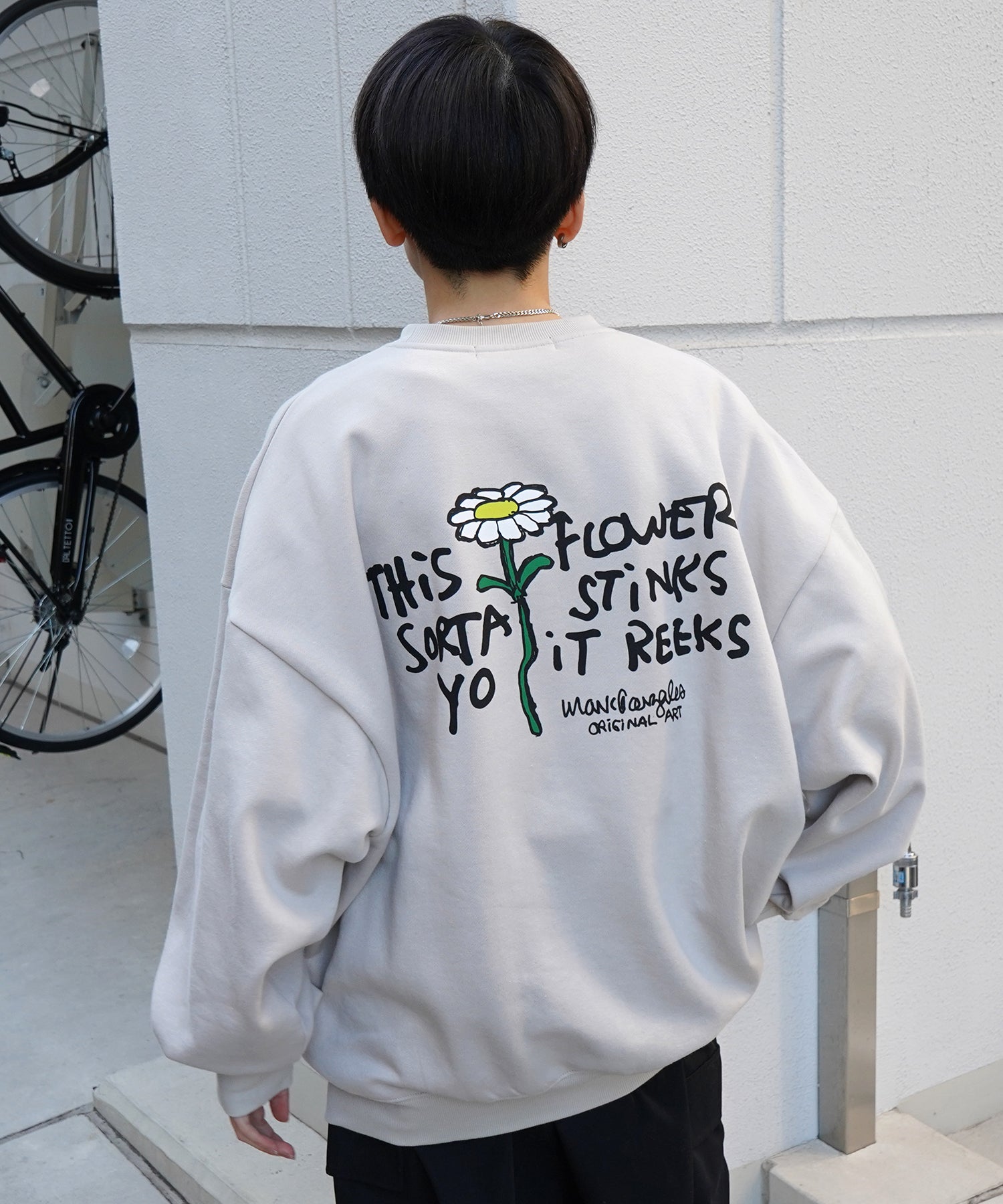 【MARK GONZALES ARTWORK COLLECTION / マーク ゴンザレス】別注 ビッグシルエット イラストバックプリント プルオーバースウェット