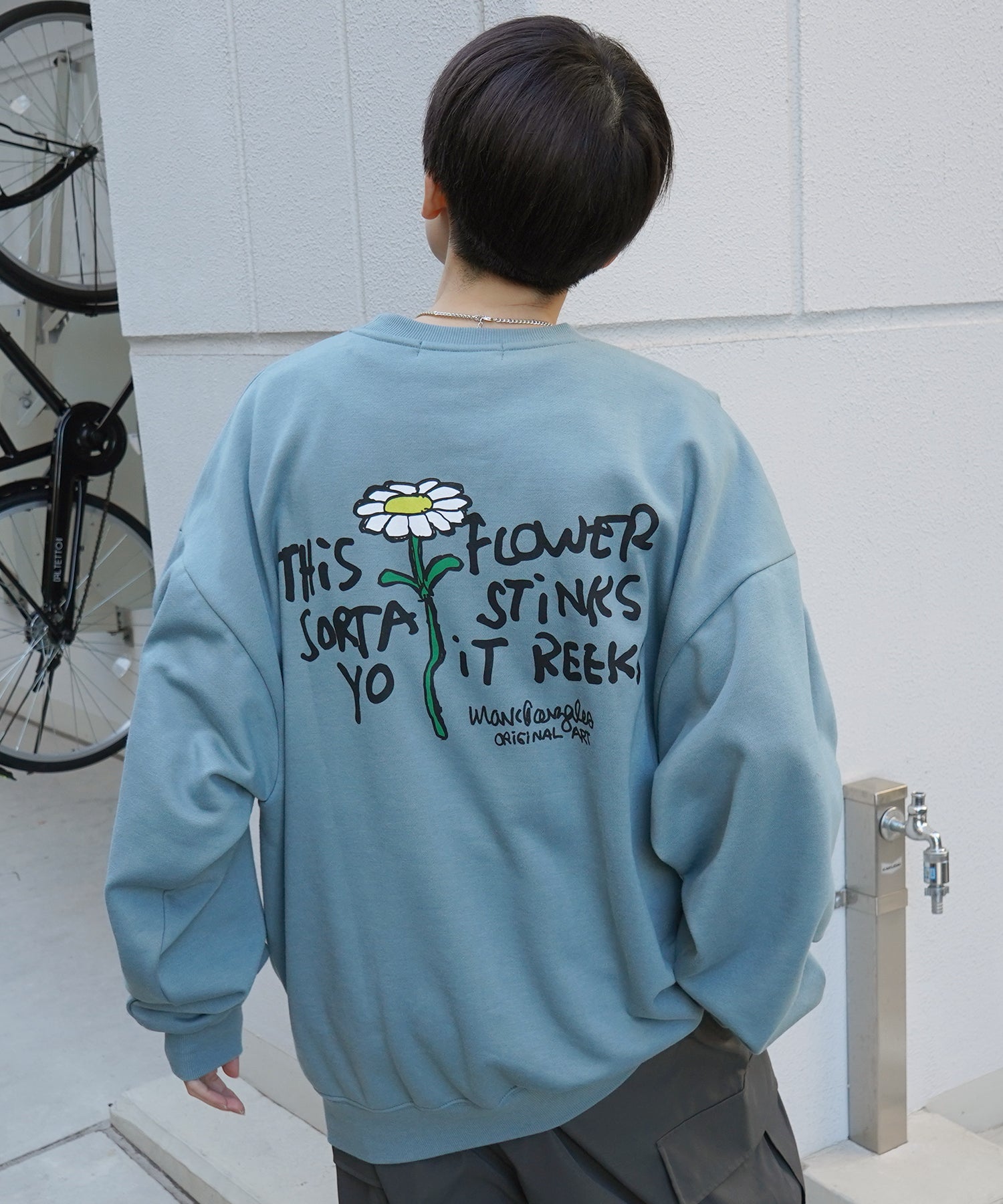 【MARK GONZALES ARTWORK COLLECTION / マーク ゴンザレス】別注 ビッグシルエット イラストバックプリント プルオーバースウェット