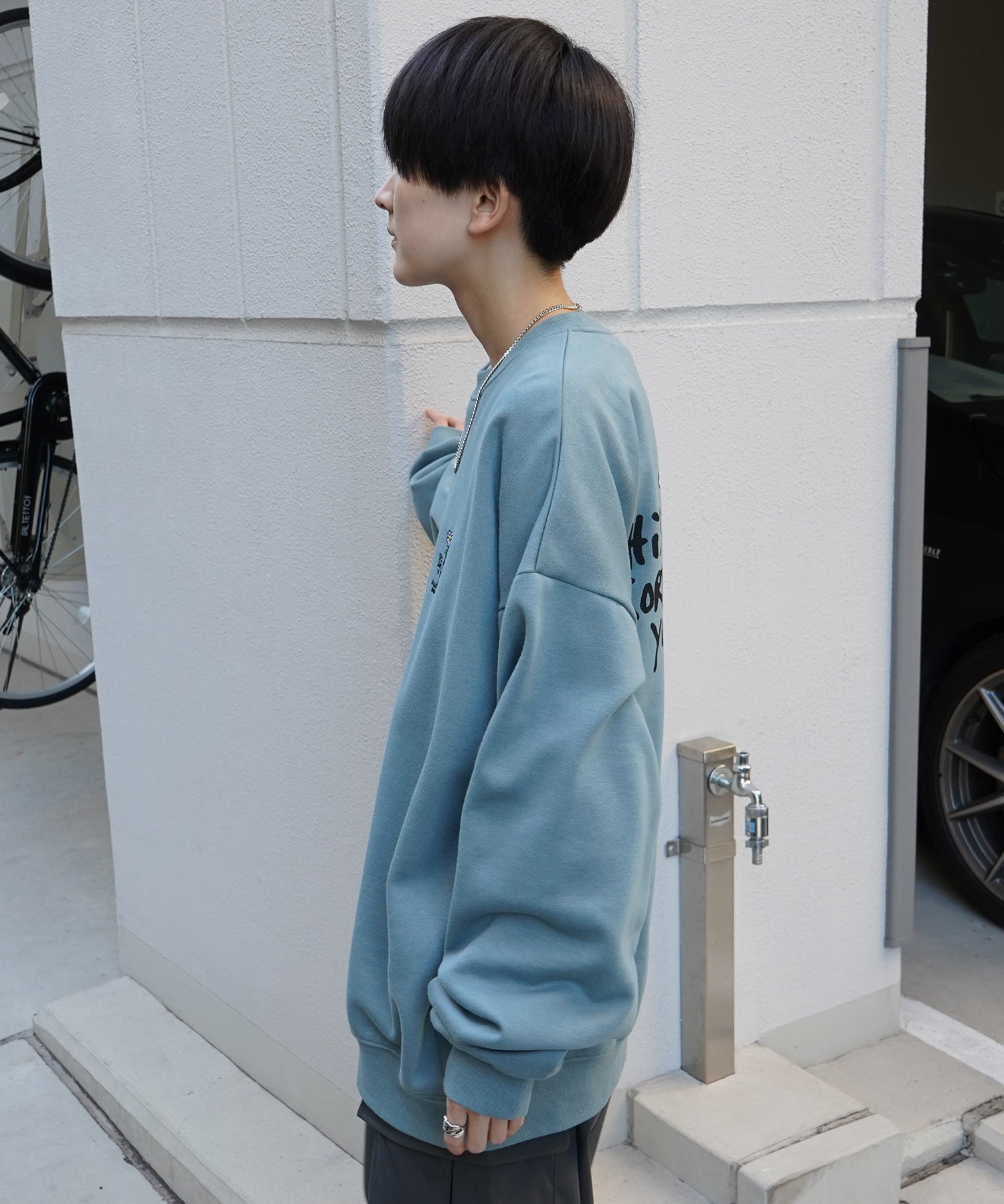 【MARK GONZALES ARTWORK COLLECTION / マーク ゴンザレス】別注 ビッグシルエット イラストバックプリント プルオーバースウェット