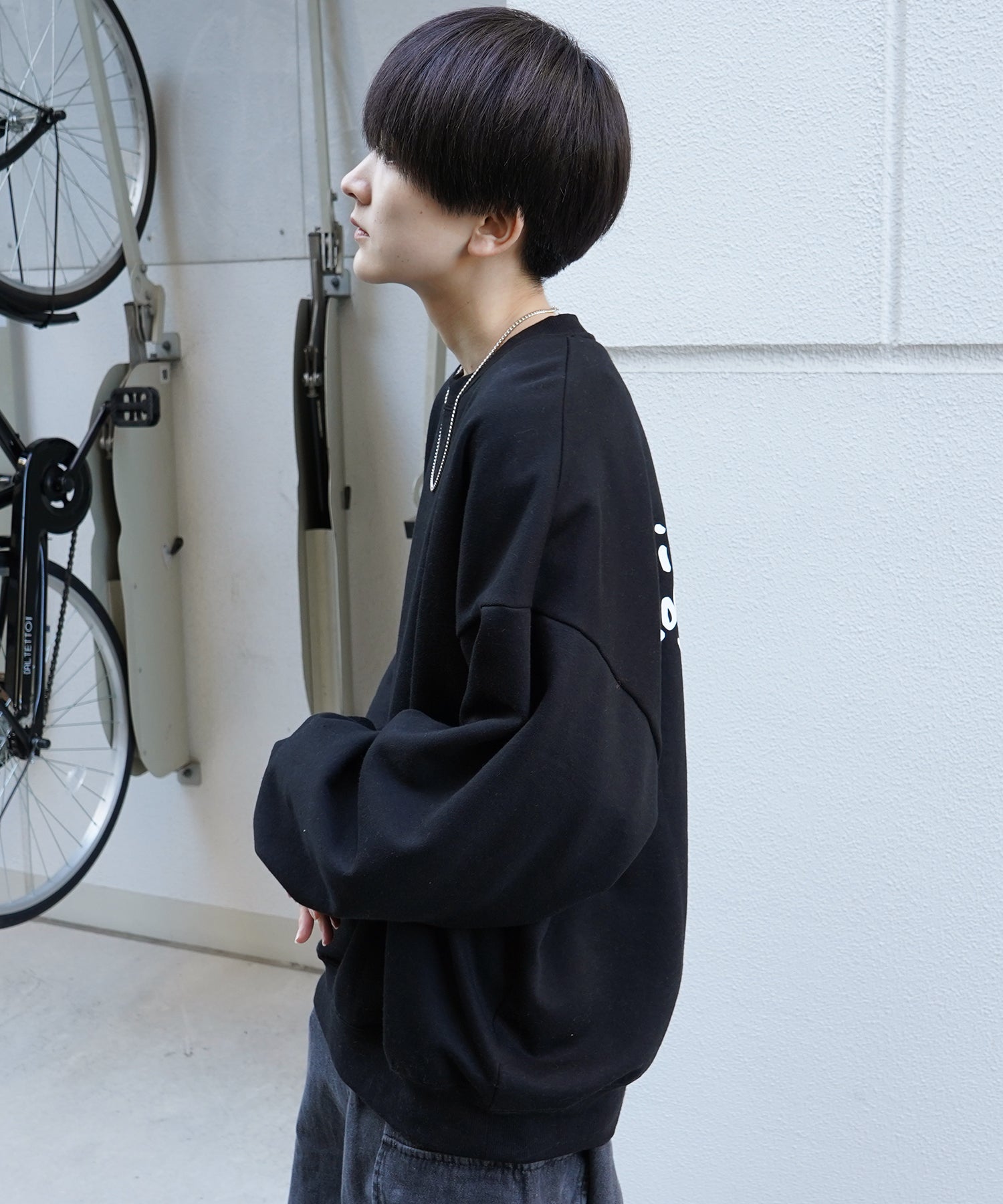 【MARK GONZALES ARTWORK COLLECTION / マーク ゴンザレス】別注 ビッグシルエット イラストバックプリント プルオーバースウェット