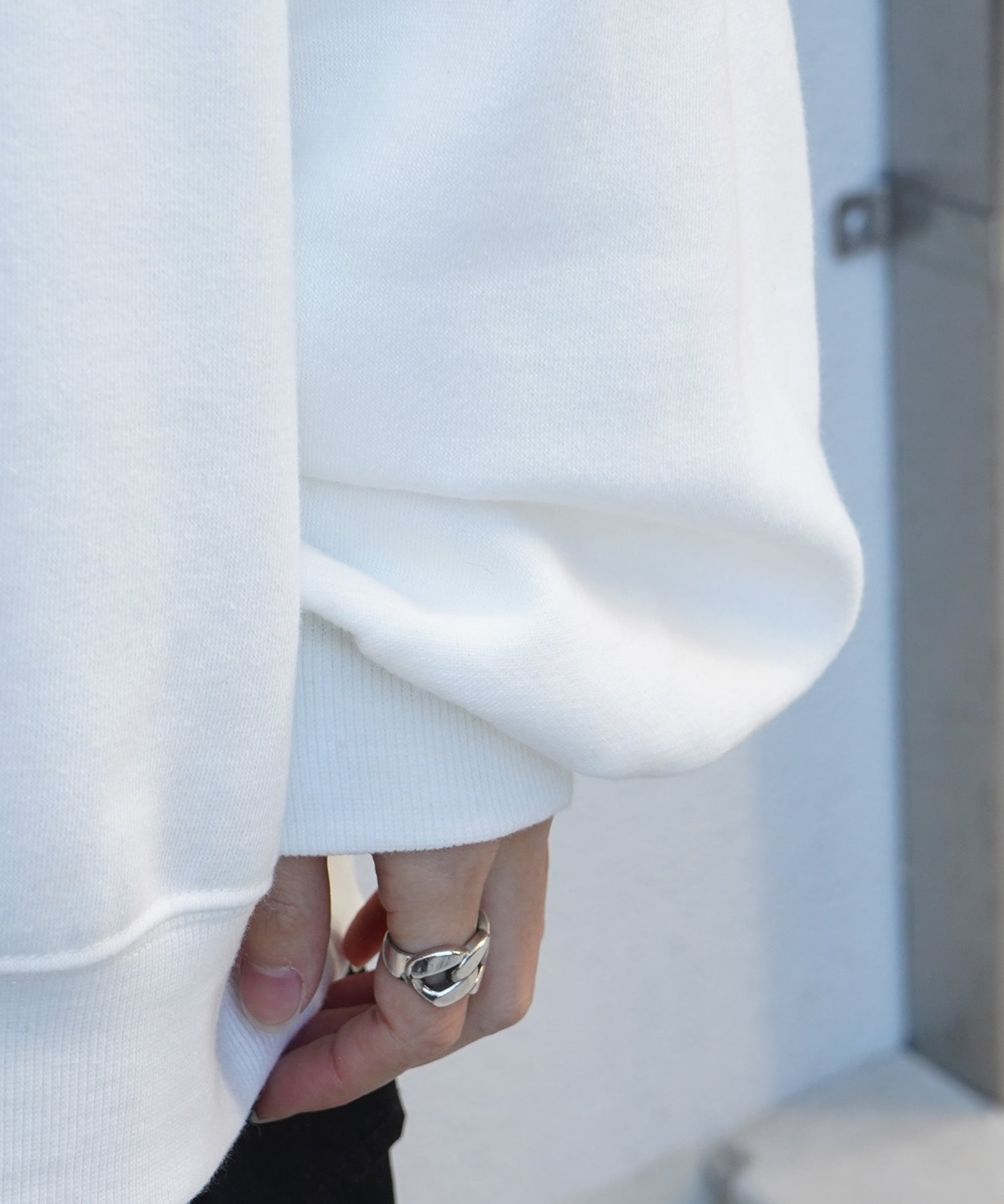 【MARK GONZALES ARTWORK COLLECTION / マーク ゴンザレス】別注 ビッグシルエット イラストバックプリント プルオーバースウェット