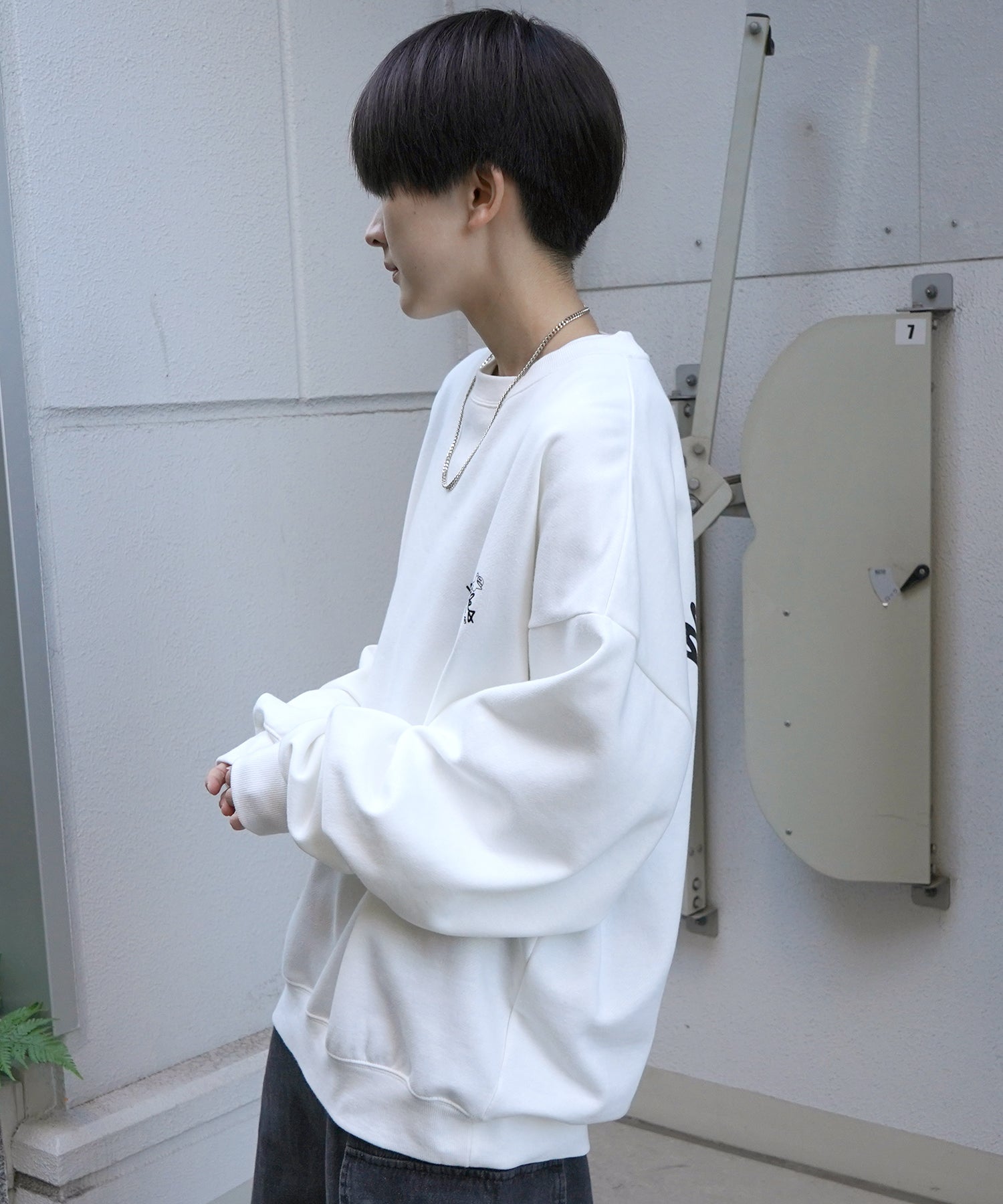 【MARK GONZALES ARTWORK COLLECTION / マーク ゴンザレス】別注 ビッグシルエット イラストバックプリント プルオーバースウェット