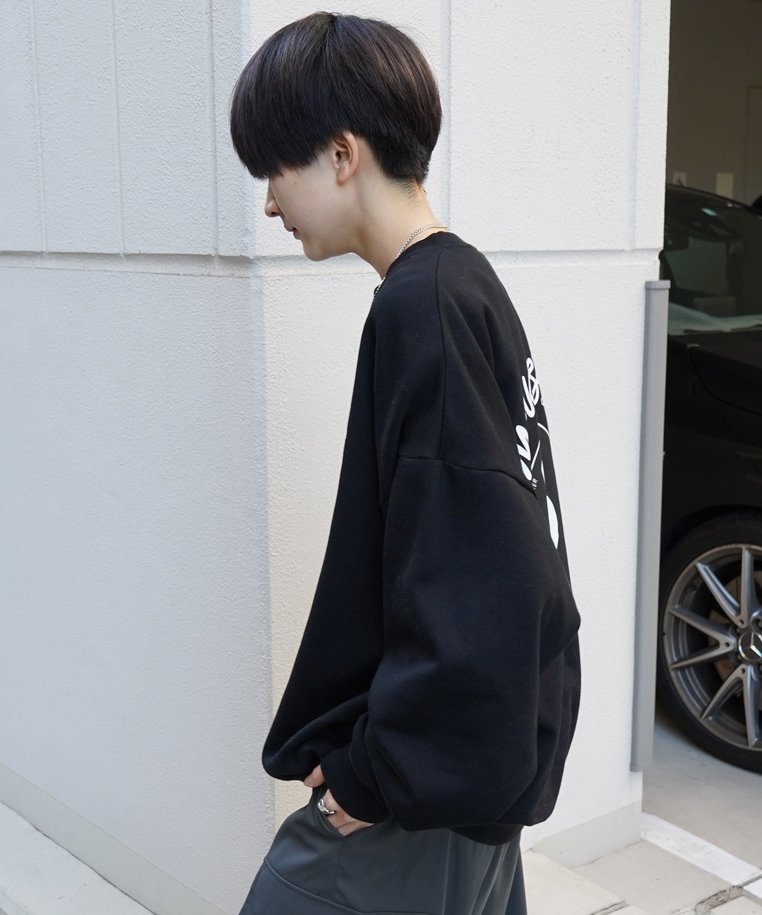 【MARK GONZALES ARTWORK COLLECTION / マーク ゴンザレス】別注 ビッグシルエット イラストバックプリント プルオーバースウェット