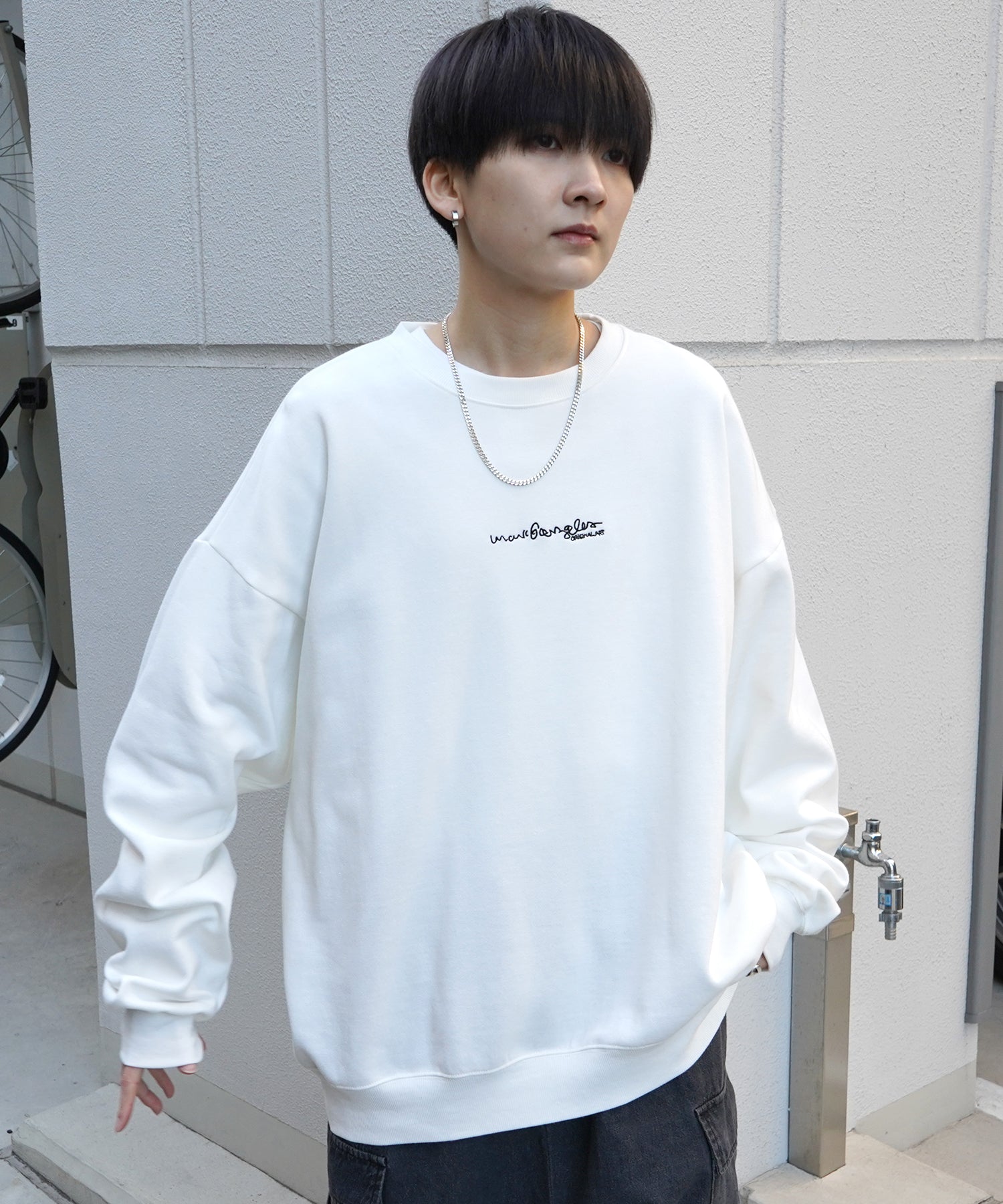 【MARK GONZALES ARTWORK COLLECTION / マーク ゴンザレス】別注 ビッグシルエット イラストバックプリント プルオーバースウェット