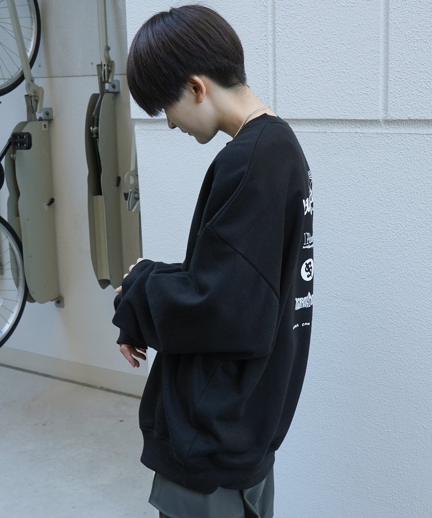 【MARK GONZALES ARTWORK COLLECTION / マーク ゴンザレス】別注 ビッグシルエット イラストバックプリント プルオーバースウェット