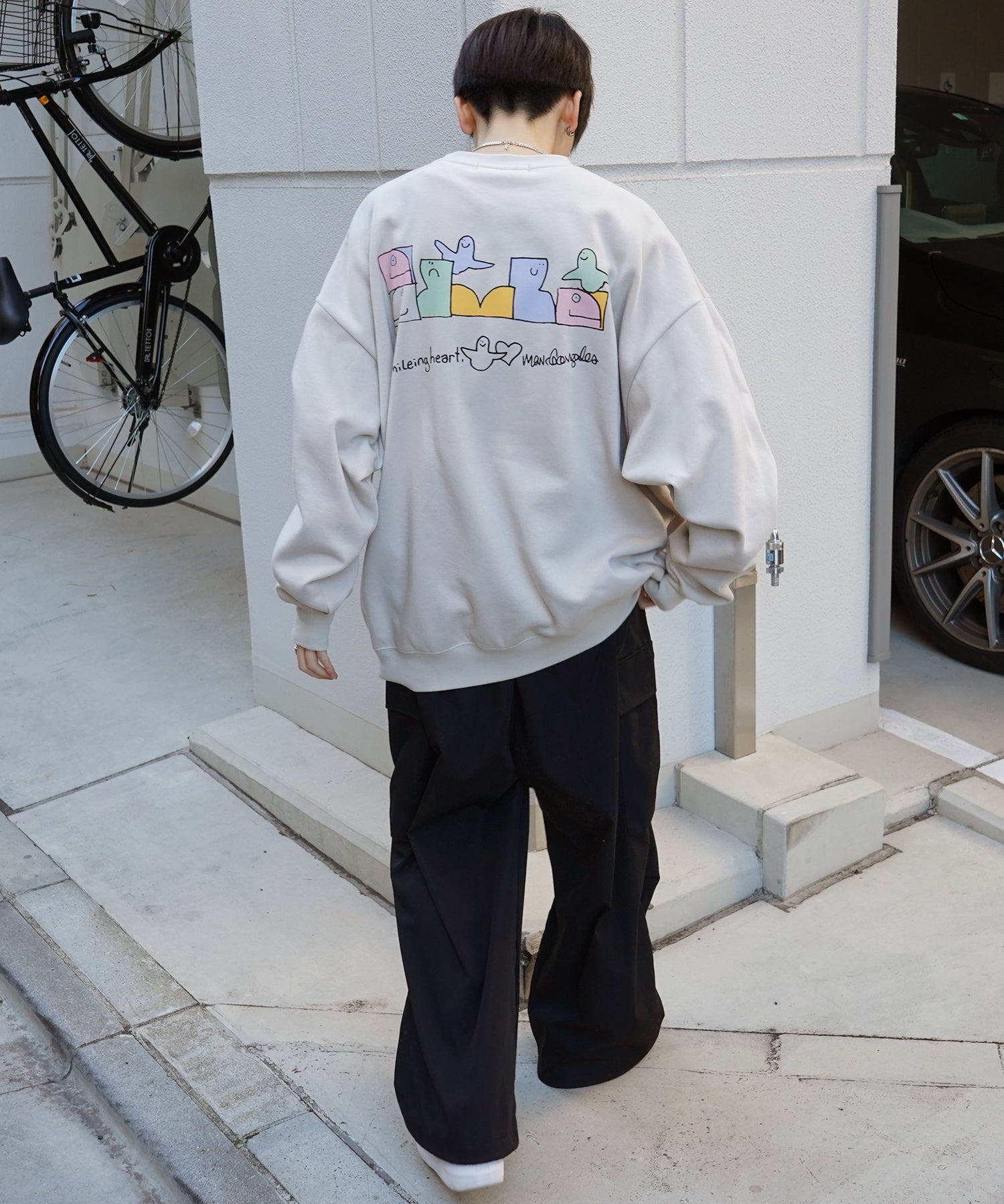 【MARK GONZALES ARTWORK COLLECTION / マーク ゴンザレス】別注 ビッグシルエット イラストバックプリント プルオーバースウェット