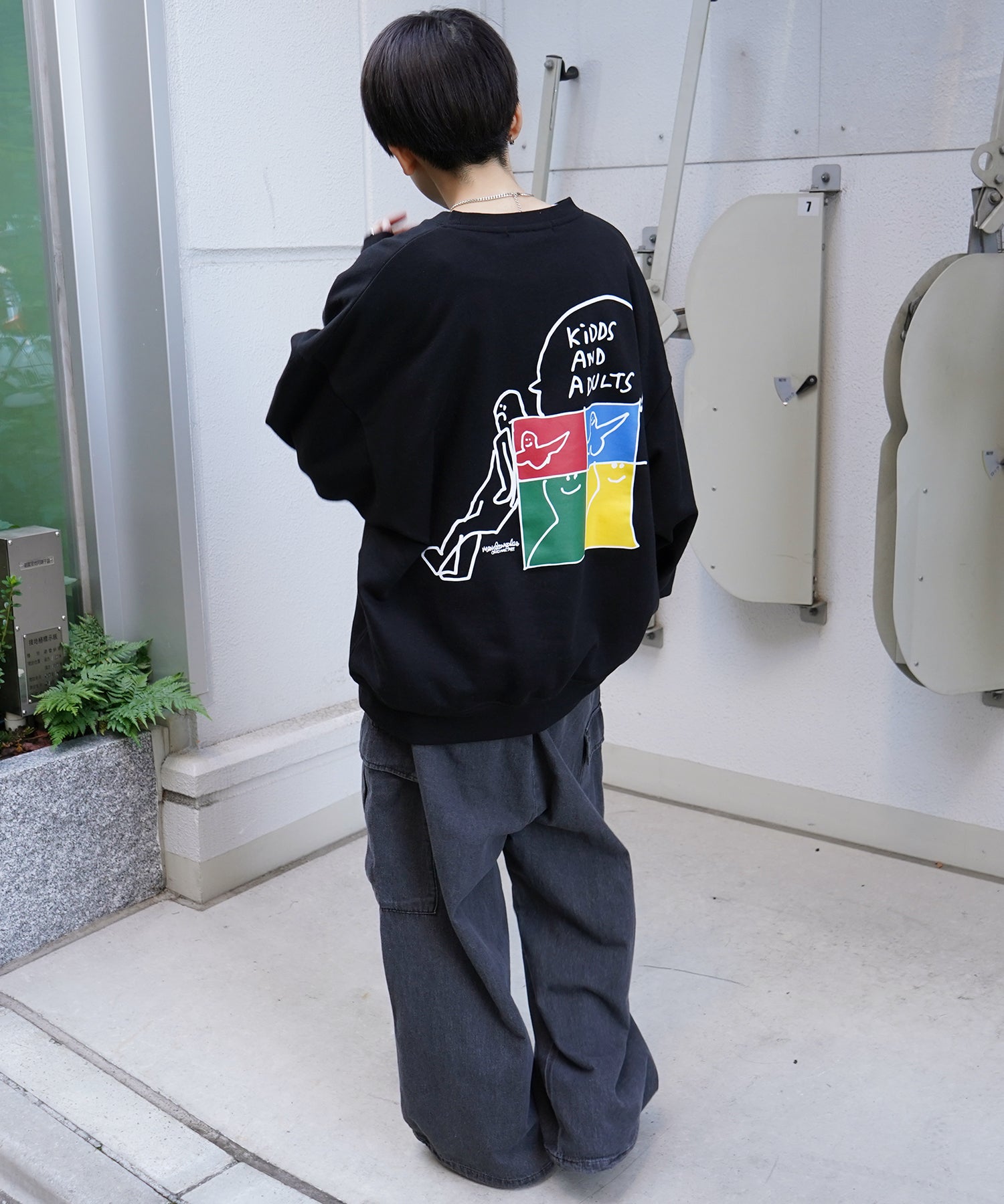 【MARK GONZALES ARTWORK COLLECTION / マーク ゴンザレス】別注 ビッグシルエット イラストバックプリント プルオーバースウェット