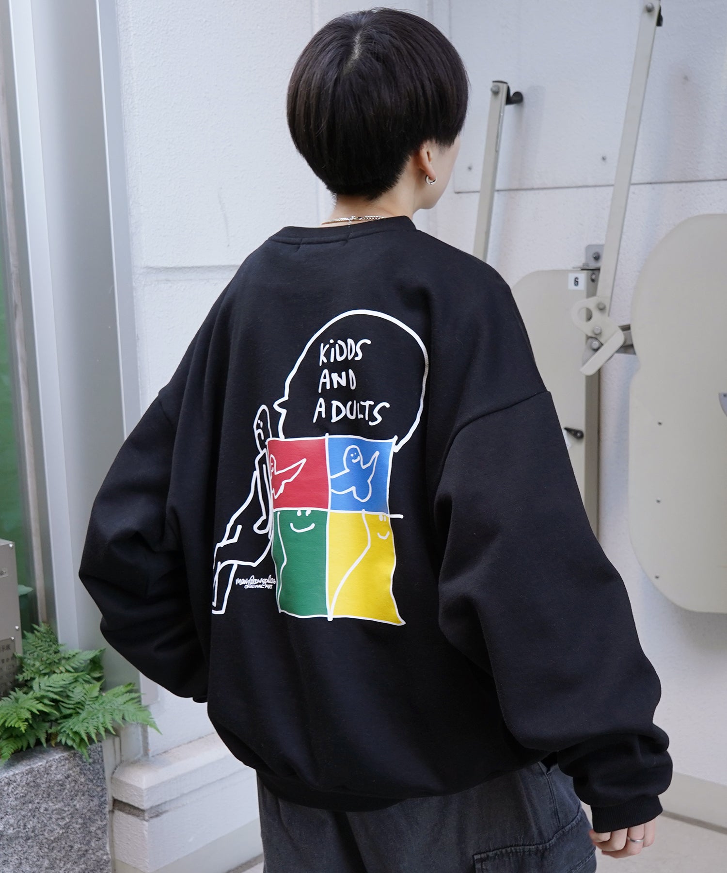 【MARK GONZALES ARTWORK COLLECTION / マーク ゴンザレス】別注 ビッグシルエット イラストバックプリント プルオーバースウェット