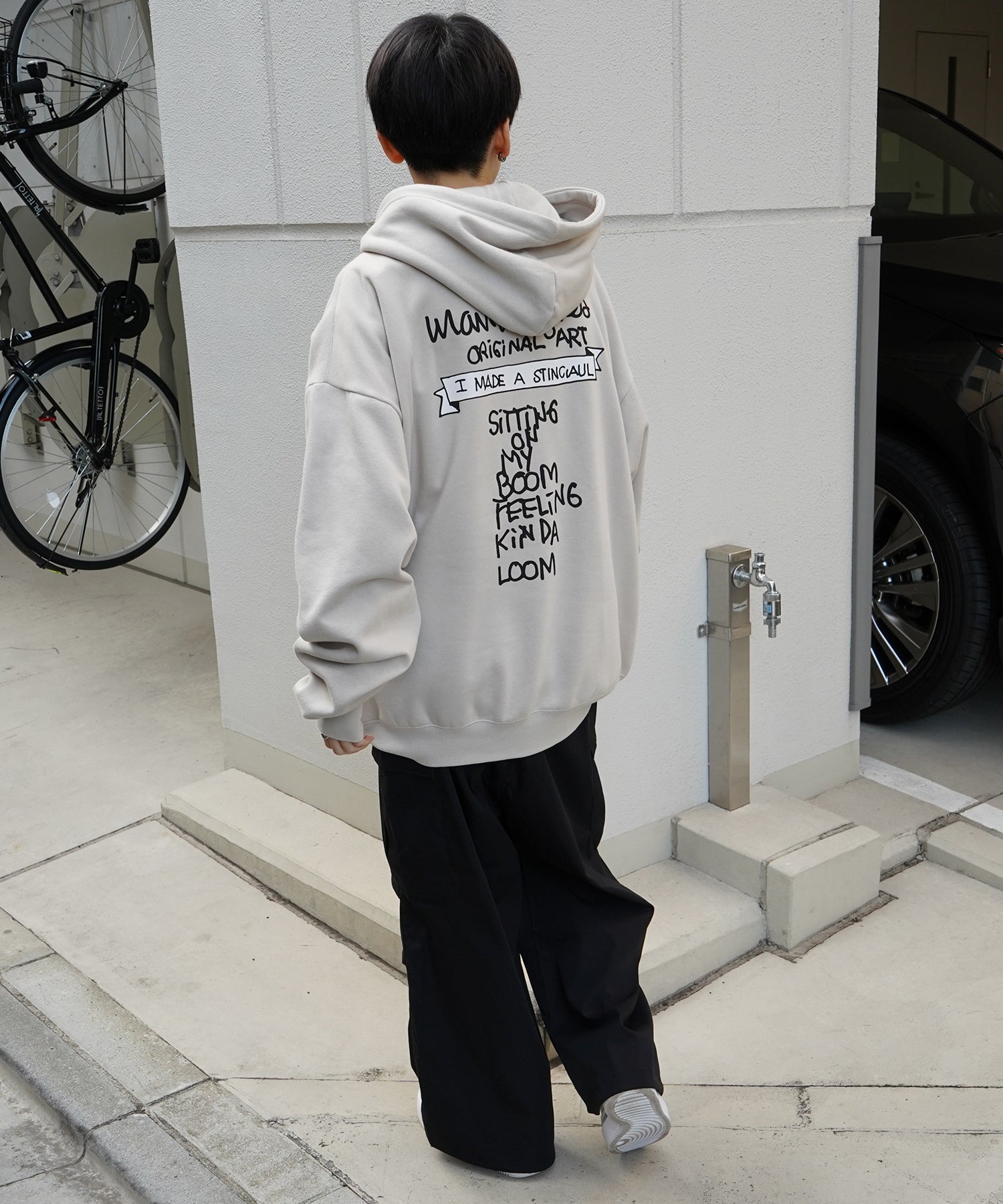 【MARK GONZALES ARTWORK COLLECTION / マーク ゴンザレス】別注 ビッグシルエット イラストバックプリント プルオーバーパーカー