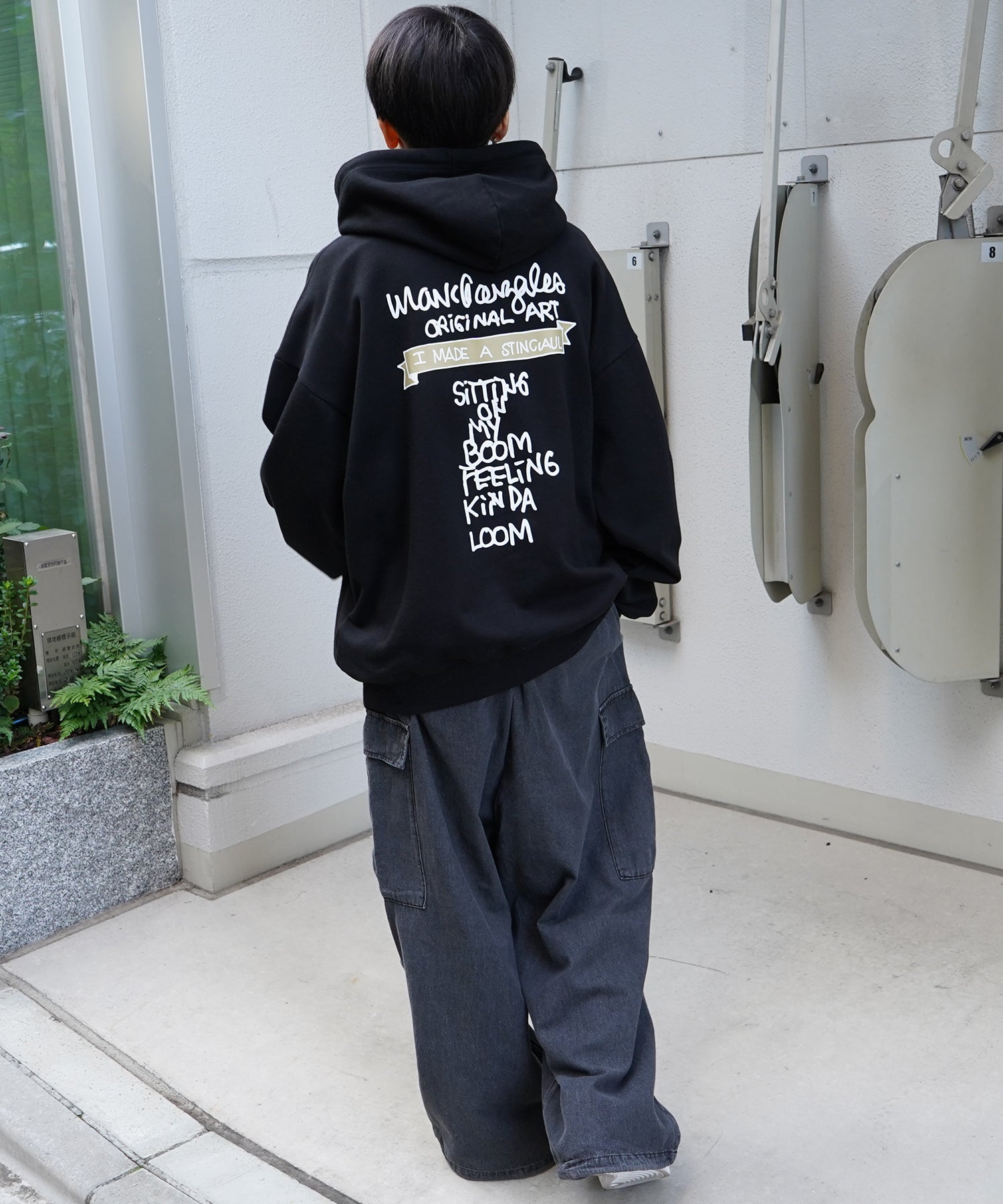 【MARK GONZALES ARTWORK COLLECTION / マーク ゴンザレス】別注 ビッグシルエット イラストバックプリント プルオーバーパーカー